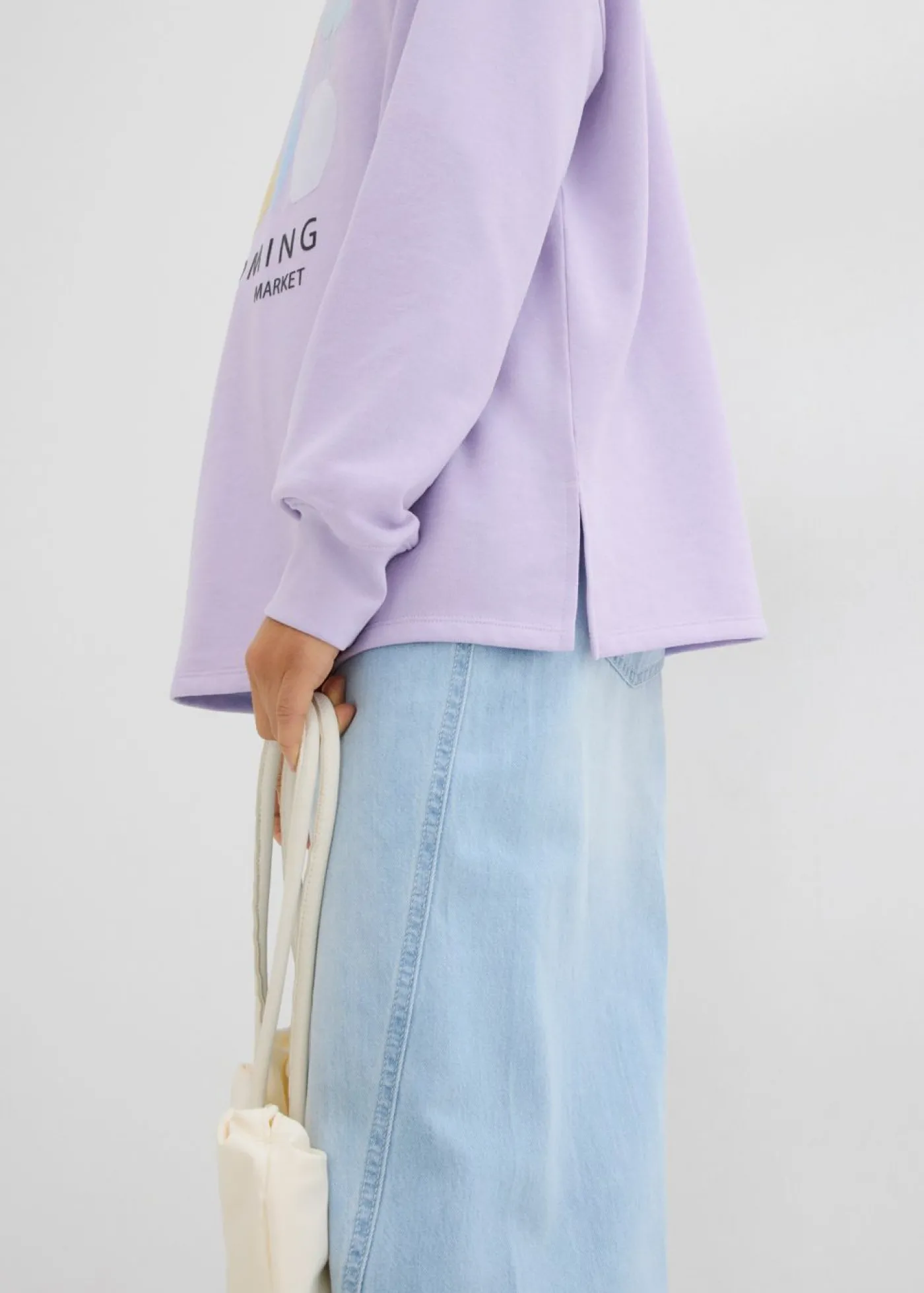 bonprix bonprix Sudadera holgada en mezcla de algodón Lila pastel estampado