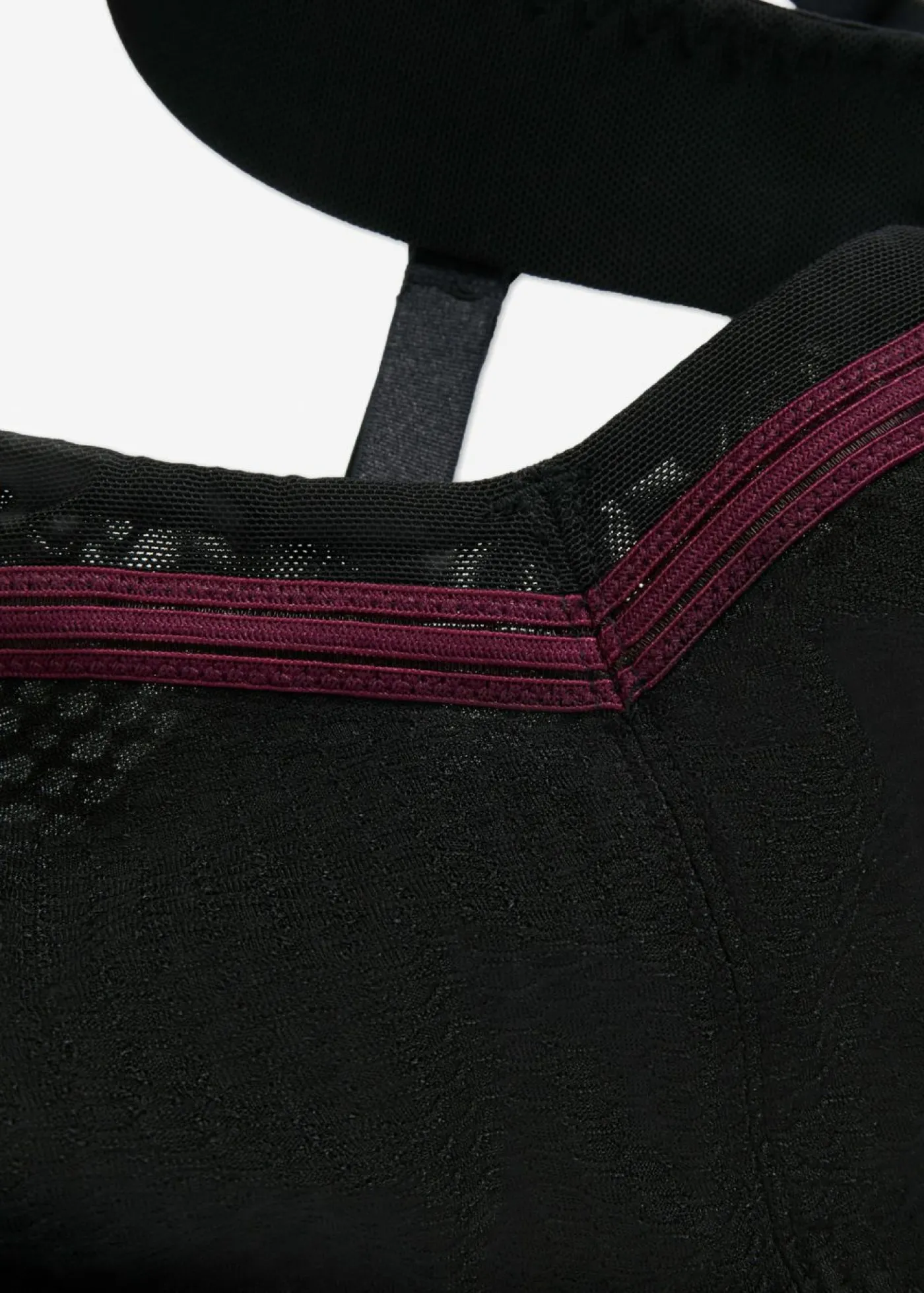 bonprix bonprix Sujetador deportivo con gran sujeción Negro/morado intenso Online