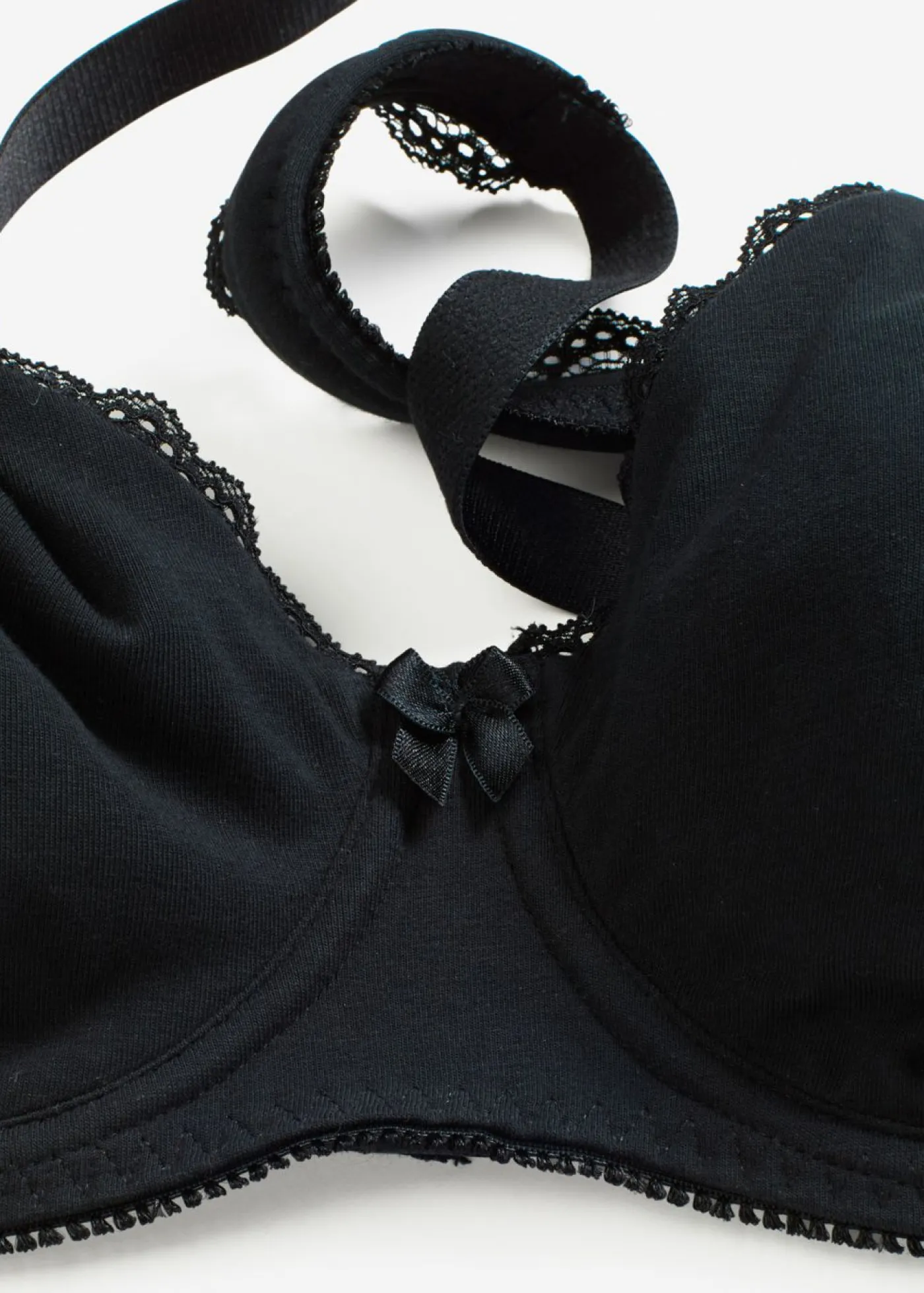 bonprix bonprix Sujetador reductor básico de algodón orgánico con aros (2 unidades) Negro Outlet