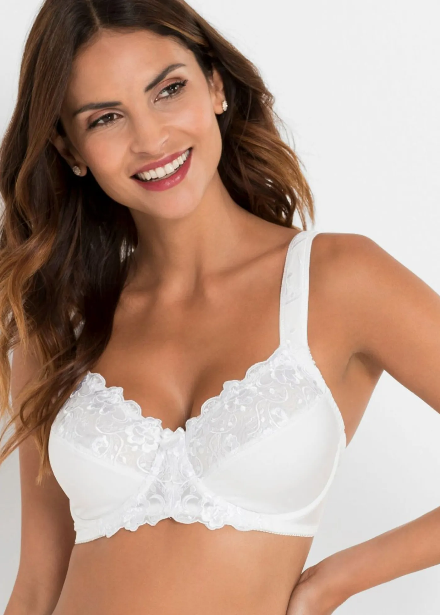 bonprix bonprix Sujetador reductor con tirantes acolchados Blanco Clearance