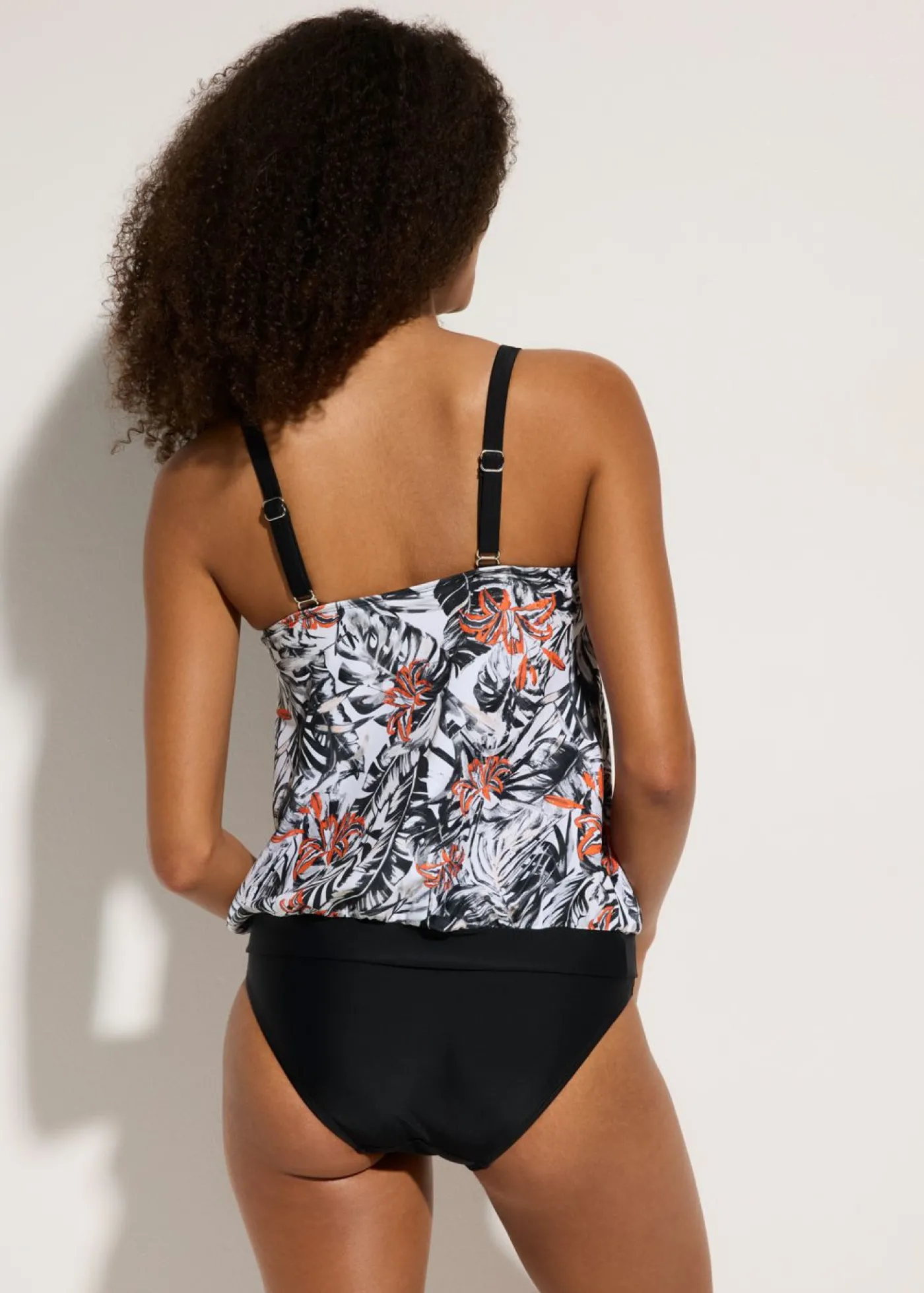 bonprix bonprix Tankini oversize (2 piezas) Blanco de flores Outlet
