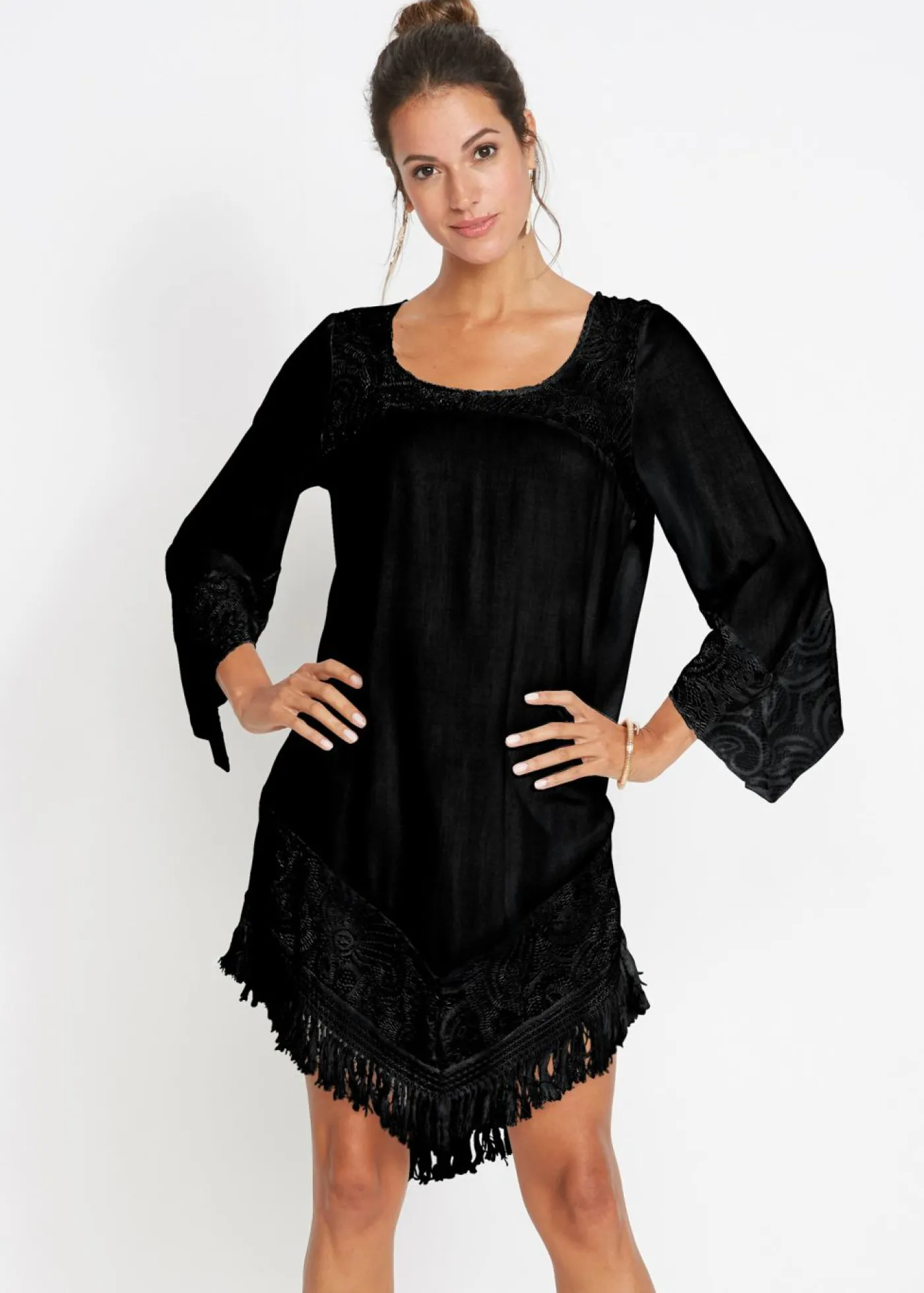 bonprix bonprix Túnica de playa con encaje de viscosa Negro Discount