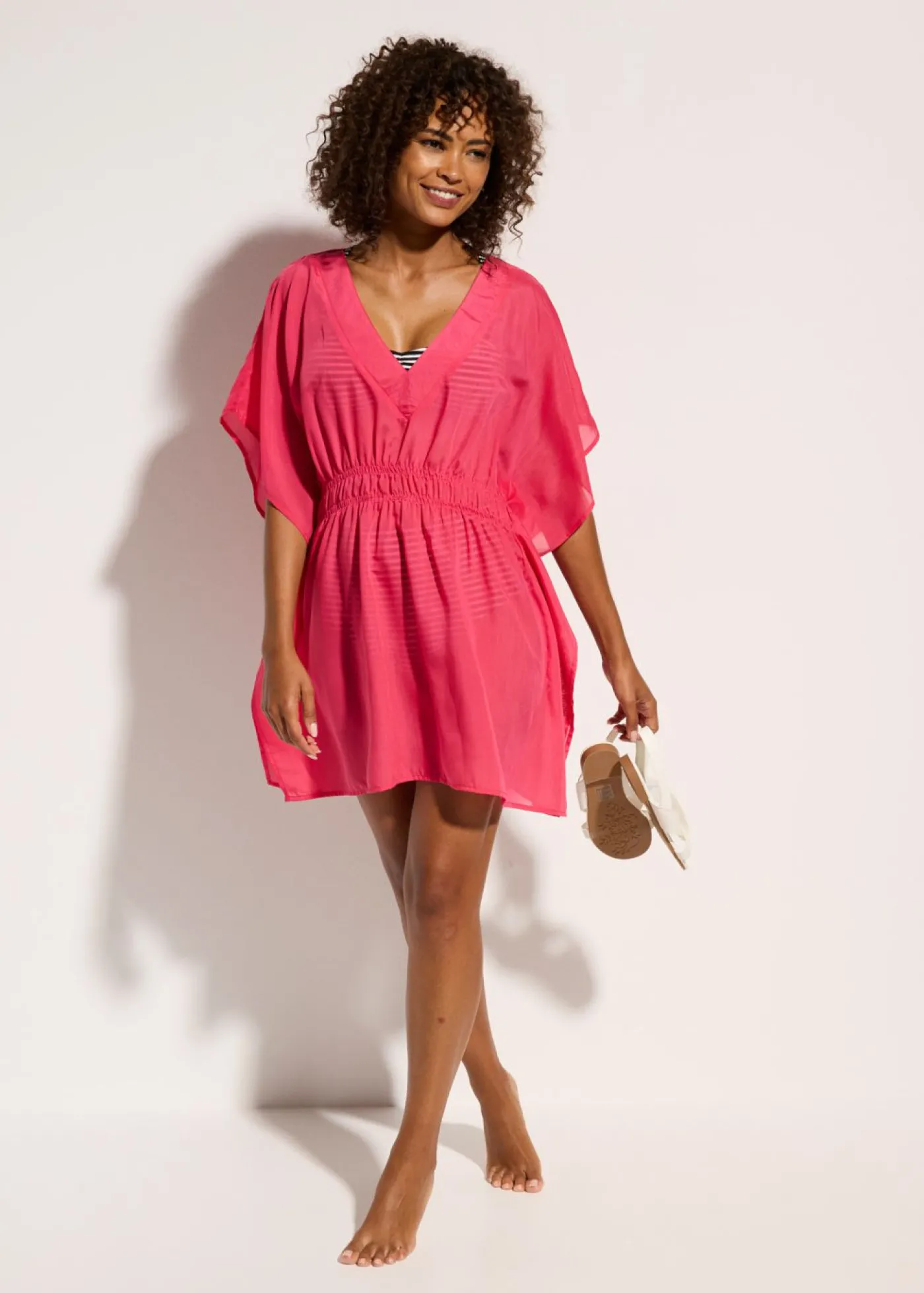 bonprix bonprix Túnica de playa transparente con escote en V Rosa hibisco Outlet