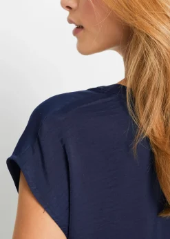 bonprix bonprix Túnica holgada de satén de manga corta con hombros caídos Azul marino Outlet
