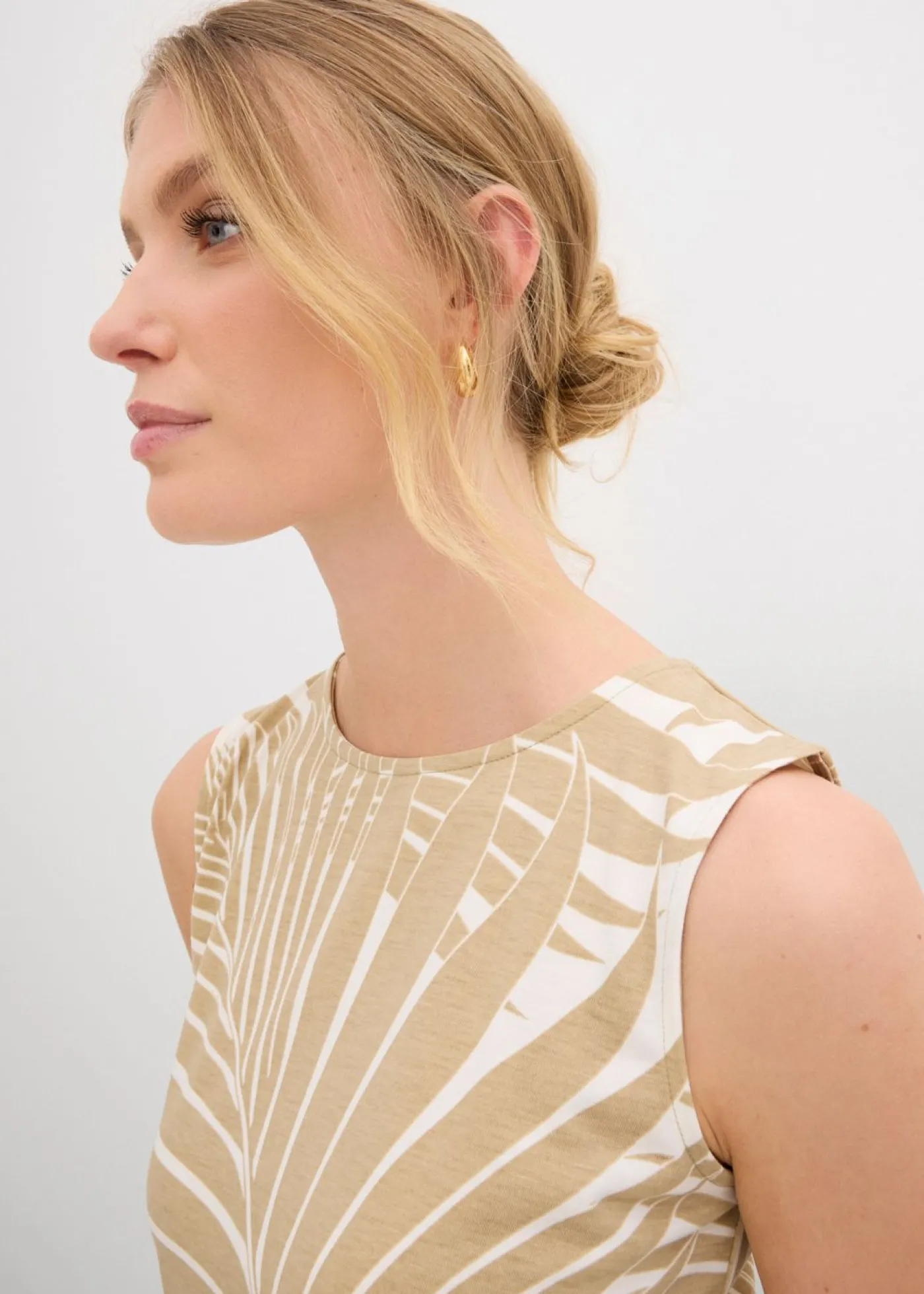 bonprix bonprix Top con aberturas laterales blanco lana-beige nuevo Outlet