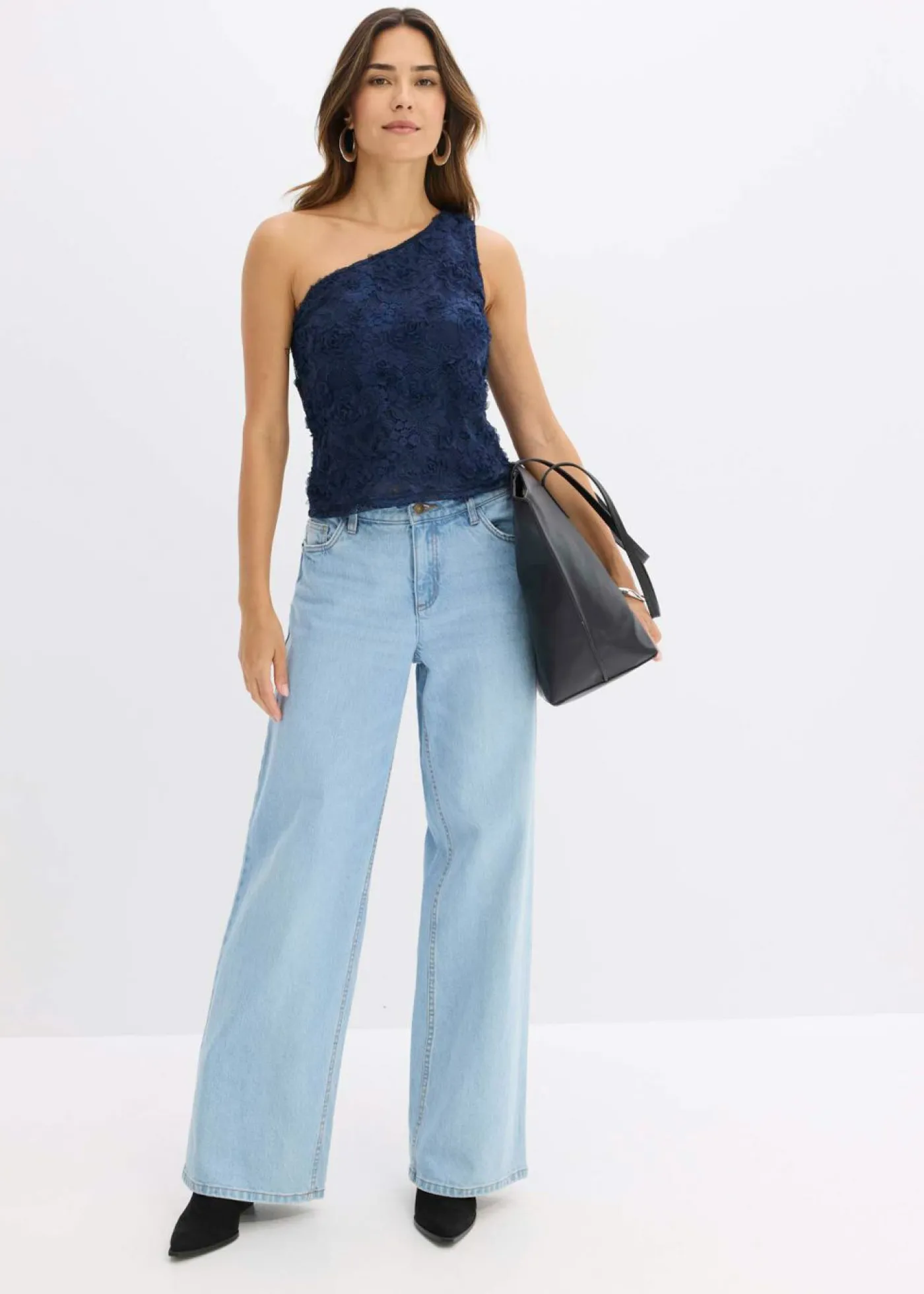 bonprix bonprix Top con un hombro al descubierto y bordado Azul Online
