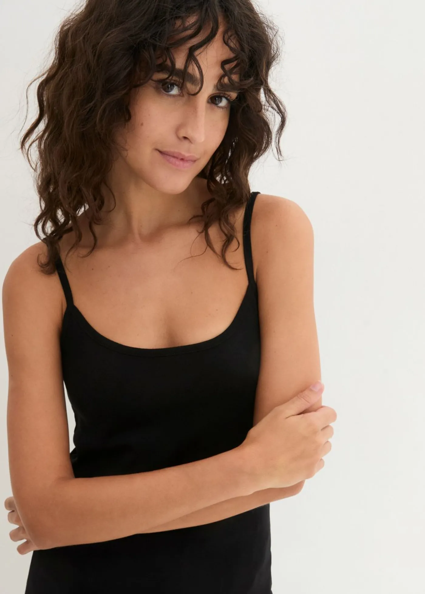 bonprix bonprix Top de algodón puro con tirantes finos (3 unidades) Negro-negro-negro Online