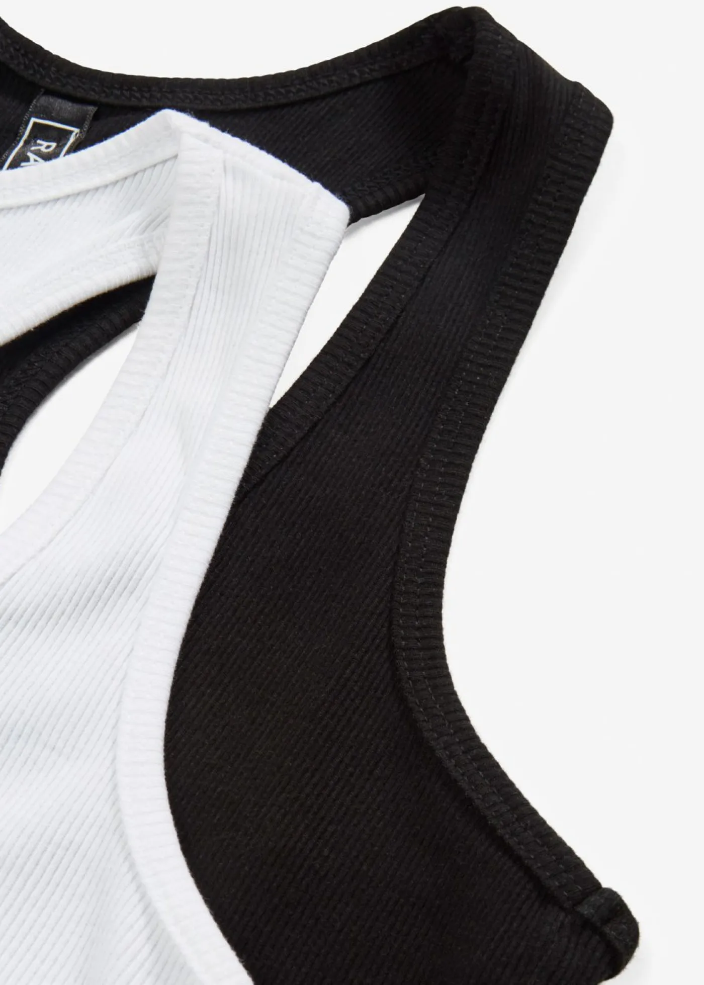 bonprix bonprix Top de canalé de algodón orgánico (2 unidades) Negro-blanco Hot