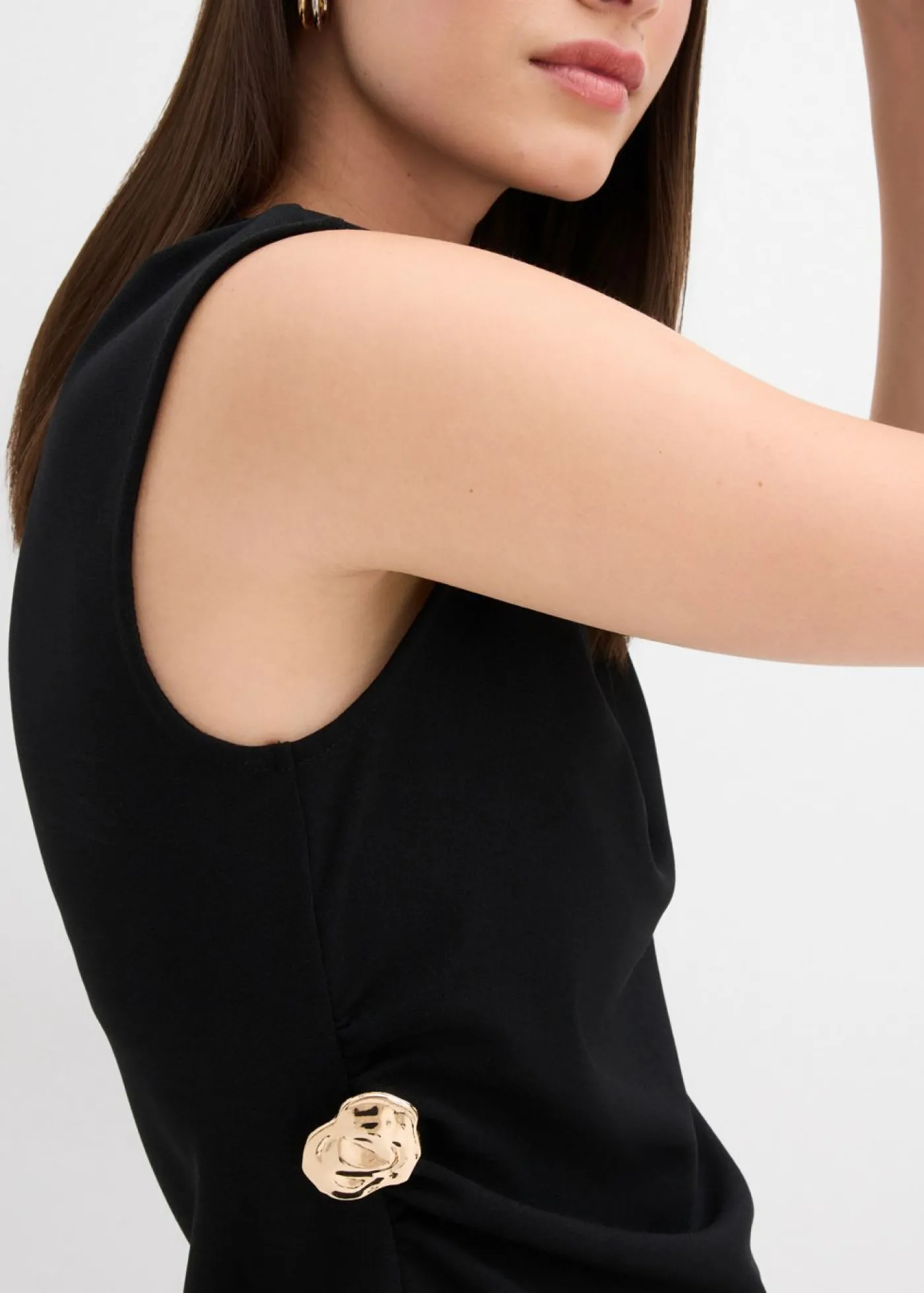 bonprix bonprix Top de crepé con hebilla decorativa Negro