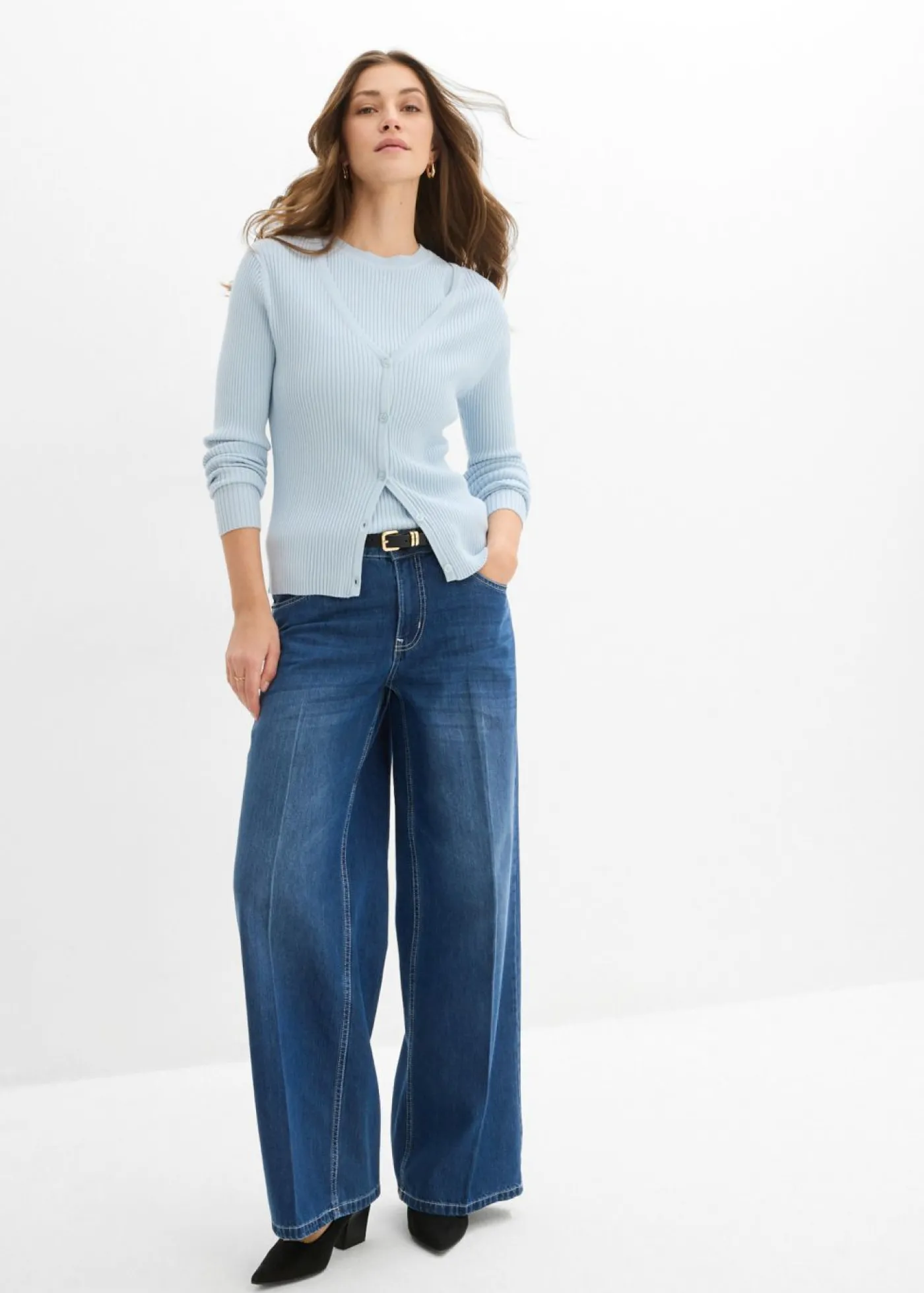 bonprix bonprix Top de punto con viscosa azul pálido New
