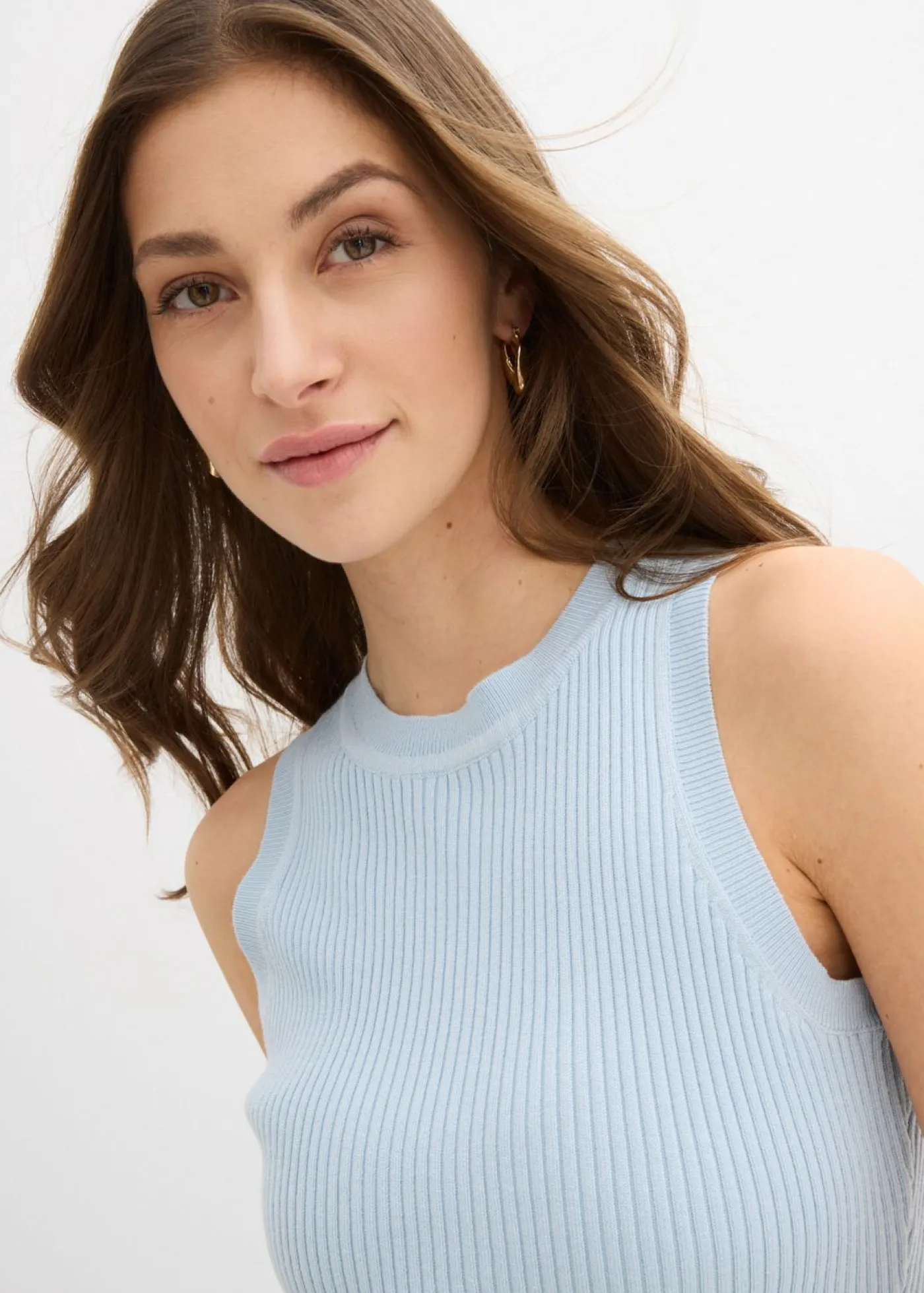 bonprix bonprix Top de punto con viscosa azul pálido New