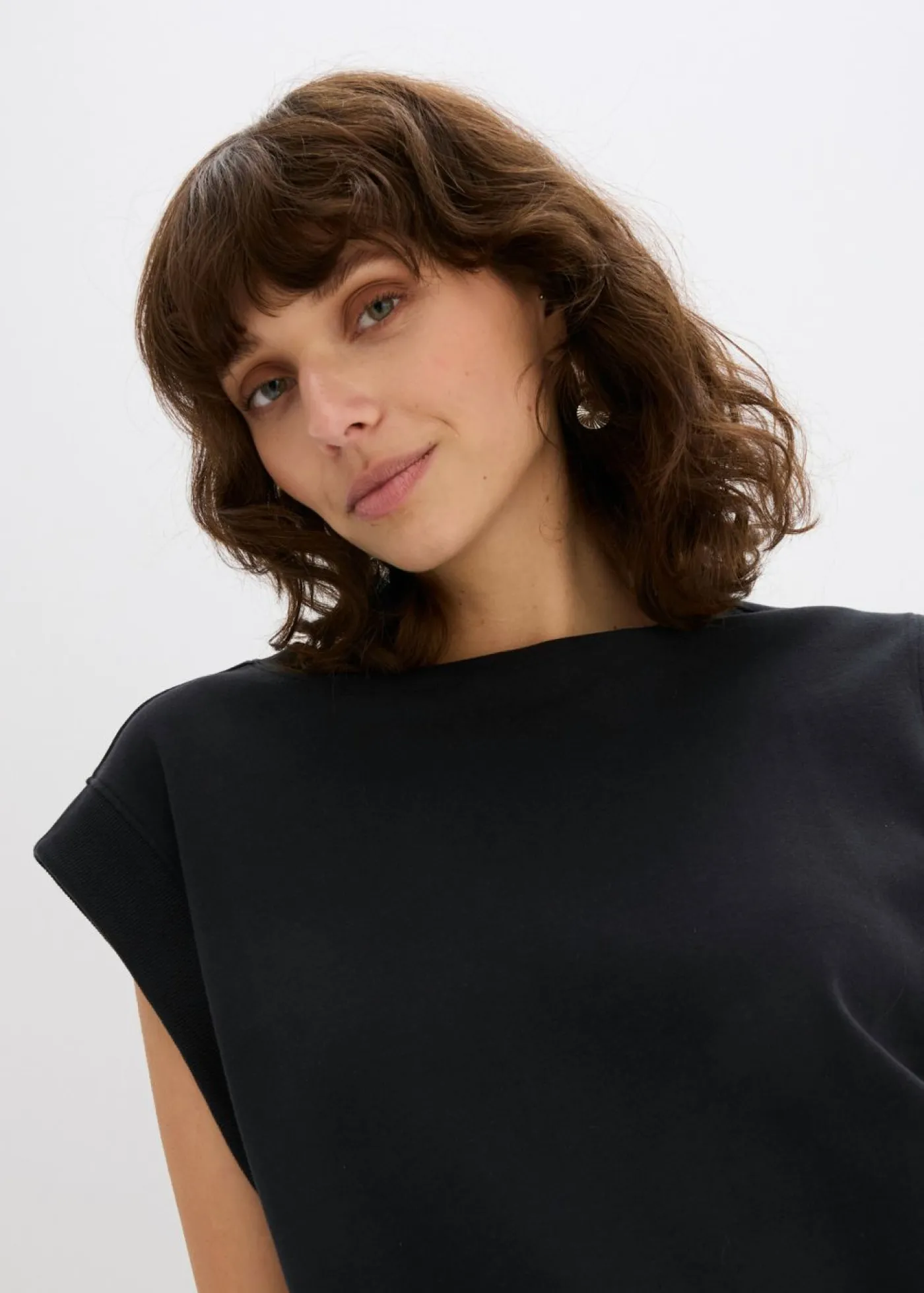 bonprix bonprix Top holgado con inserto de canalé en las mangas Negro Sale