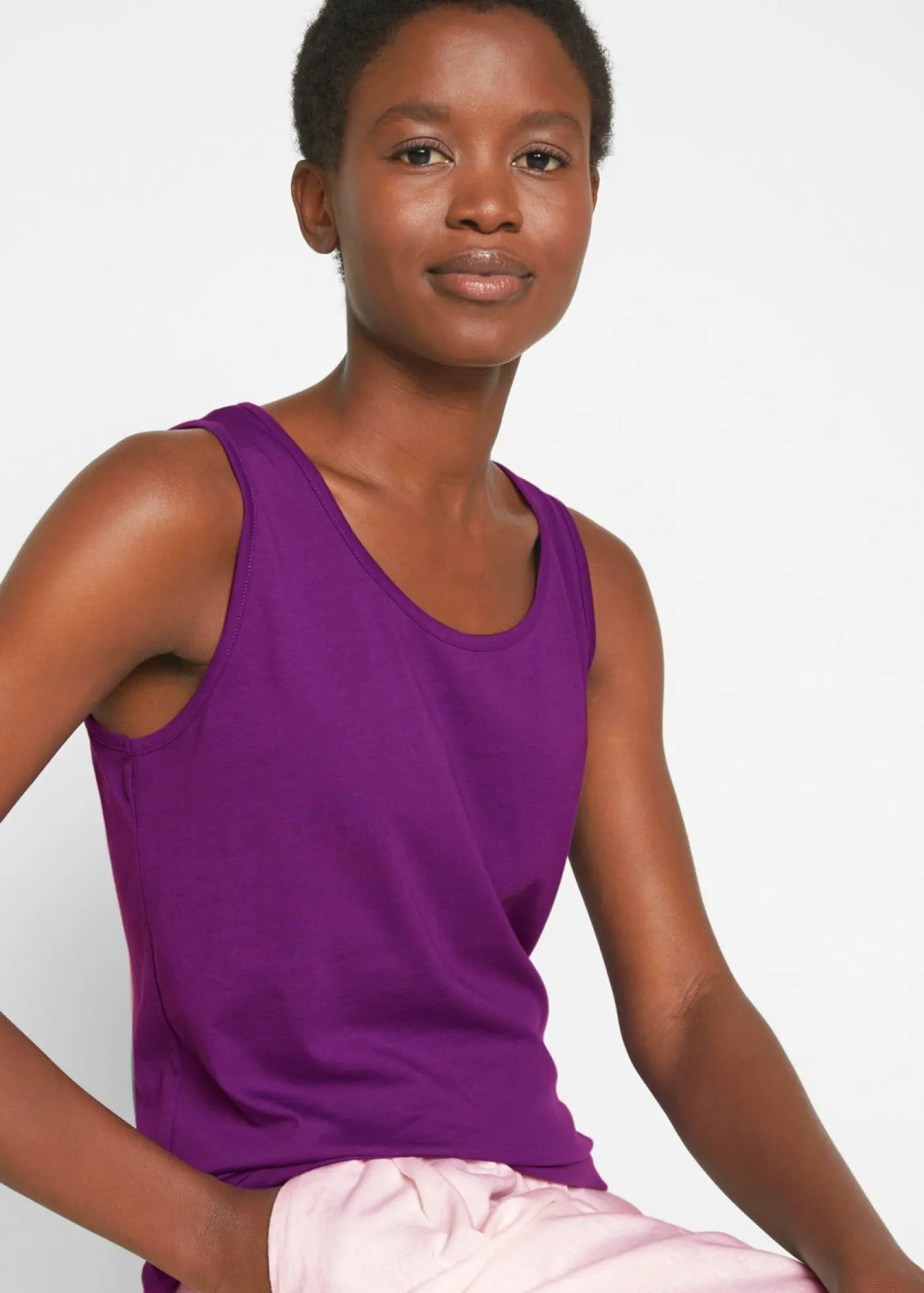 bonprix bonprix Top largo de algodón orgánico puro (5 unidades) azul pálido + fucsia+ blanco + negro + morado oscuro Clearance