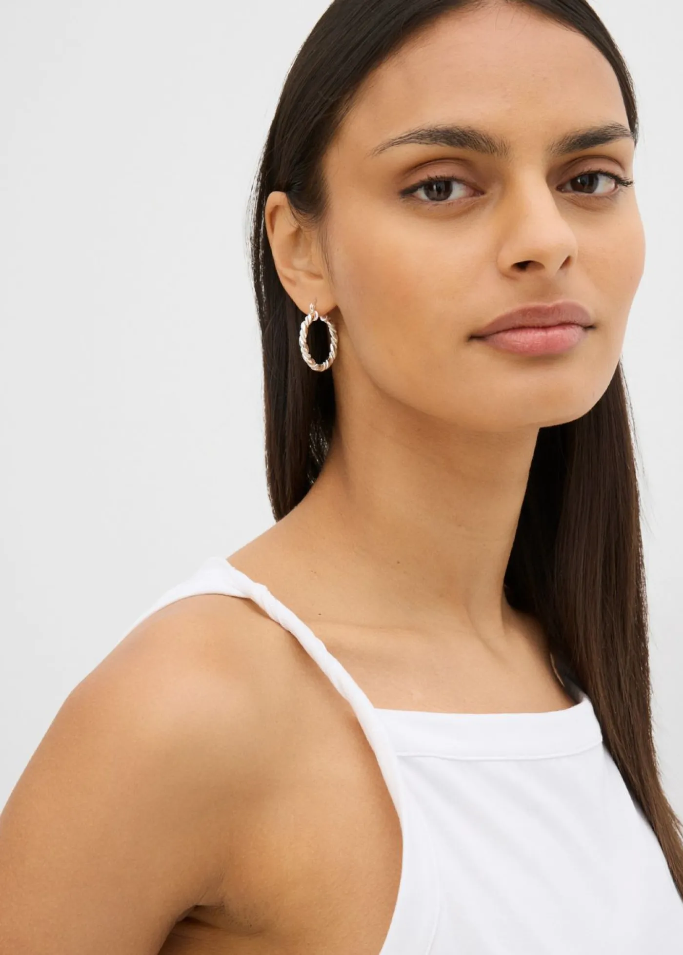 bonprix bonprix Top largo de mezcla de algodón elástico Blanco Outlet
