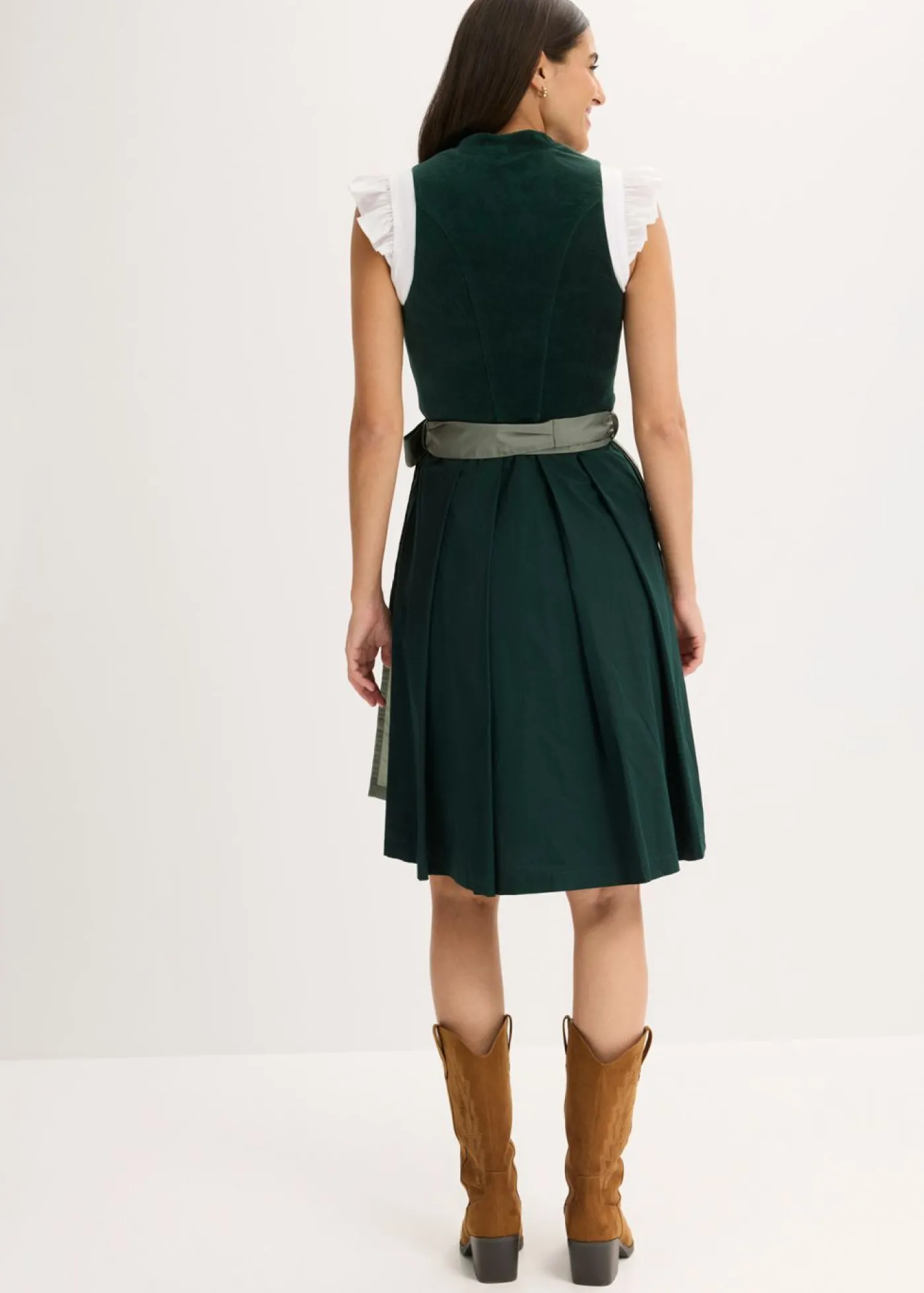 bonprix bonprix Traje tirolés con corpiño de terciopelo y delantal de satén (2 piezas) oliva/verde oliva Outlet