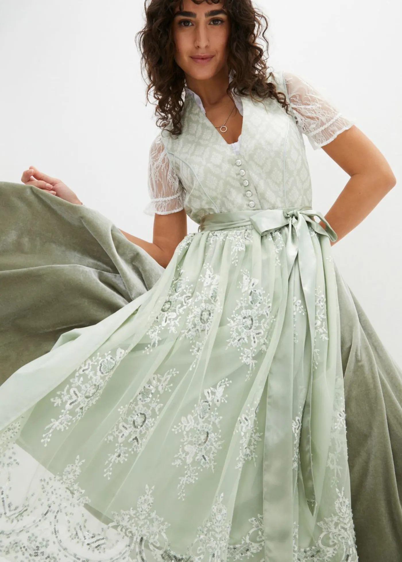 bonprix bonprix Traje tirolés y delantal (2 piezas) Verde alga New