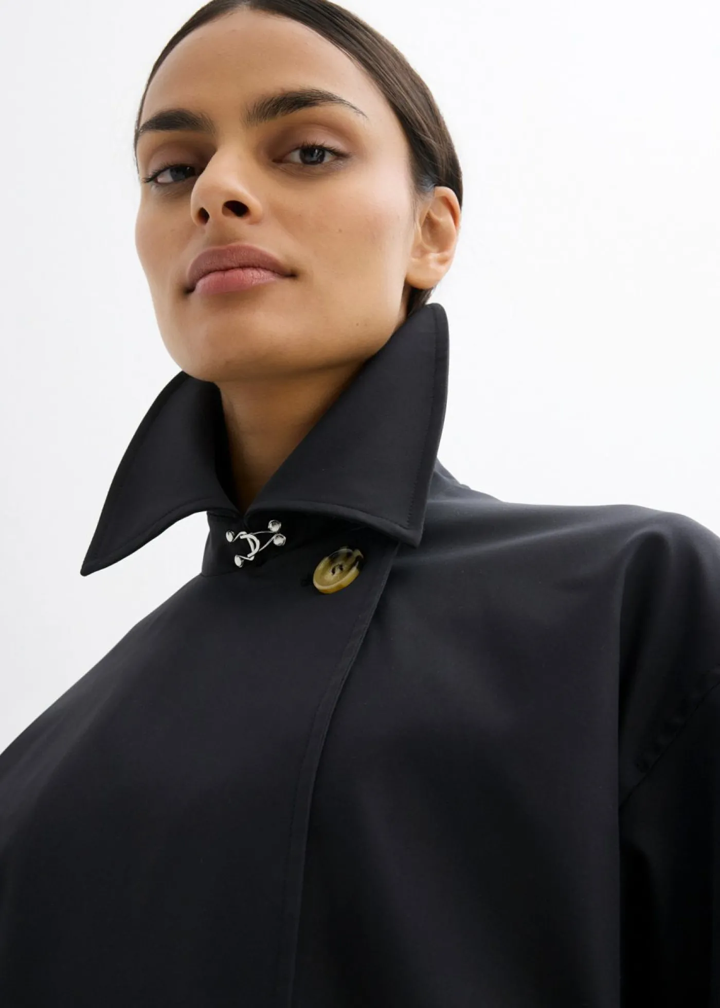 bonprix bonprix Trenca en corte A Negro Online