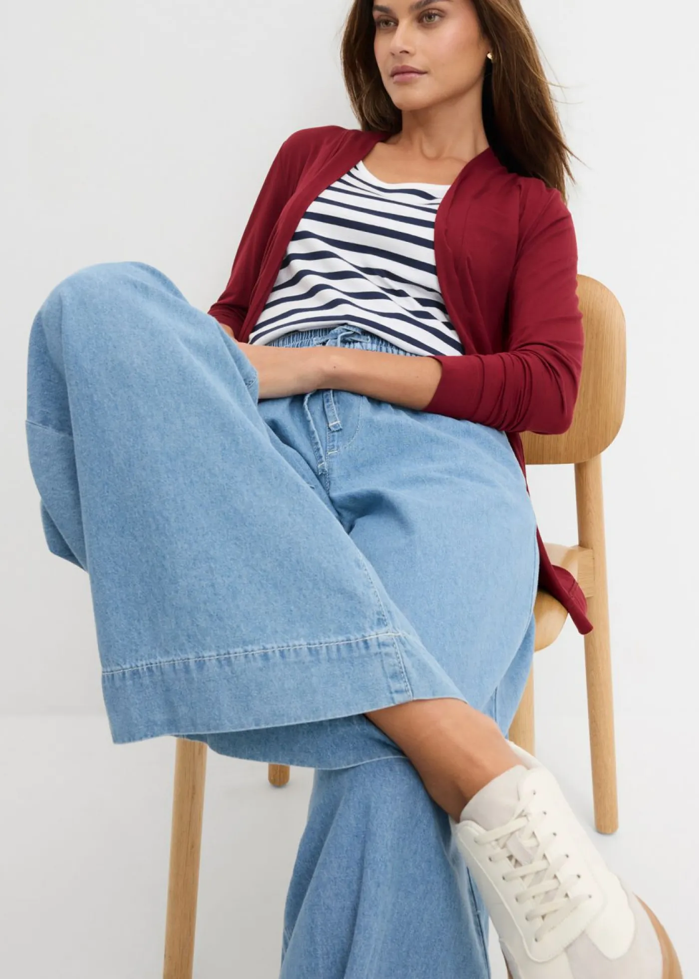 bonprix bonprix Vaqueros anchos de talle medio con cinturilla cómoda azul hielo denim usado Sale