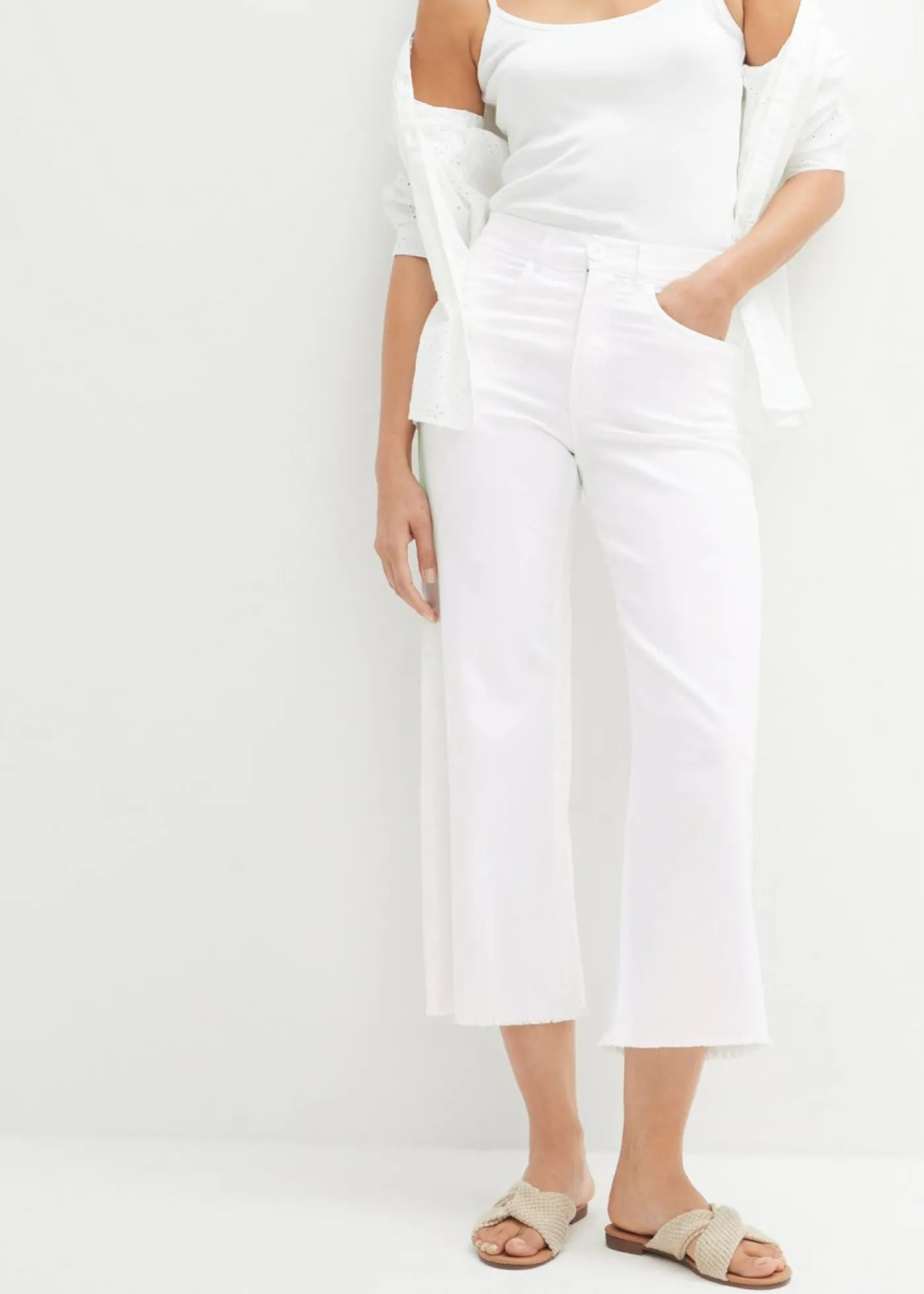 bonprix bonprix Vaqueros capri de corte ancho Sarga blanca