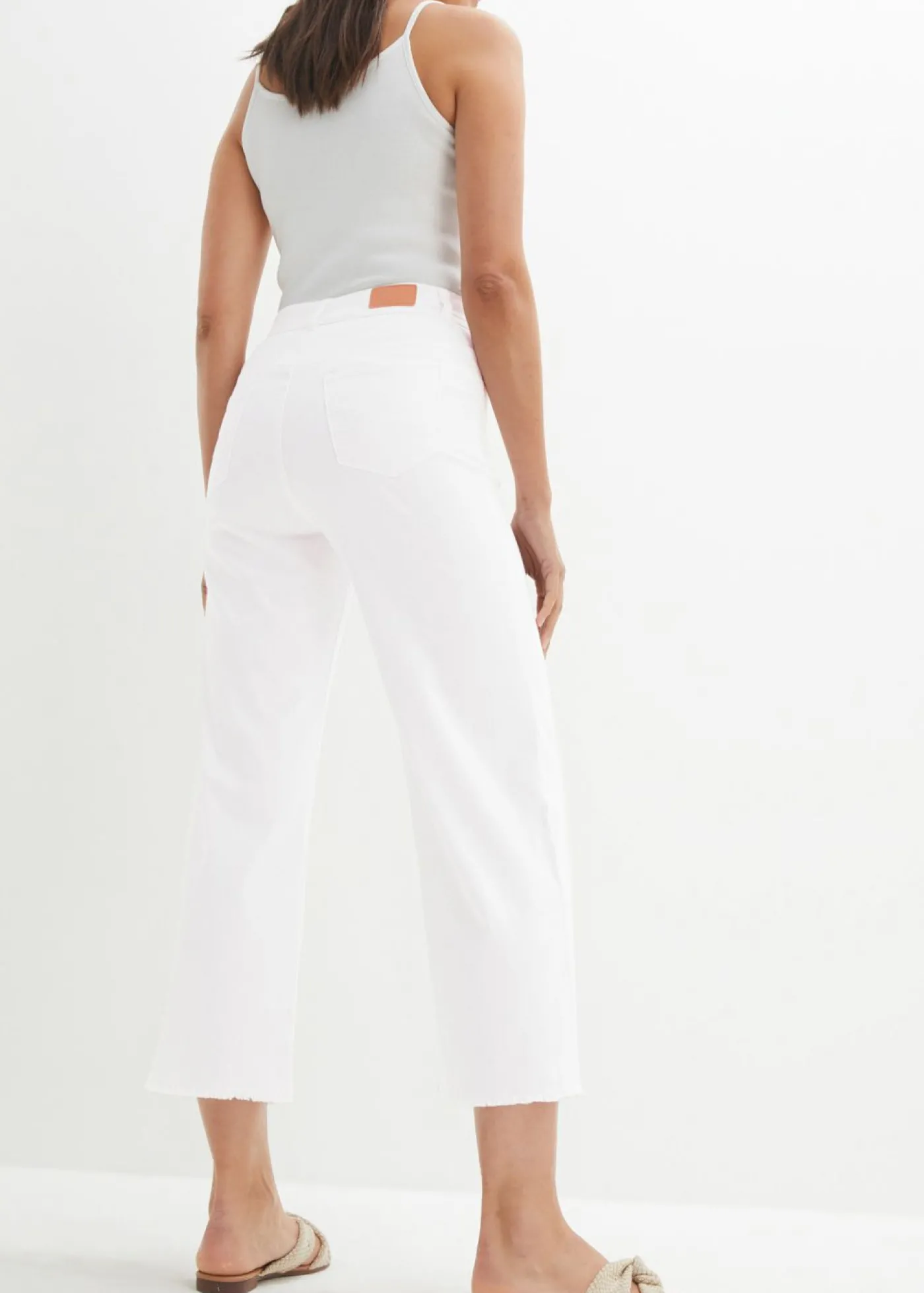 bonprix bonprix Vaqueros capri de corte ancho Sarga blanca