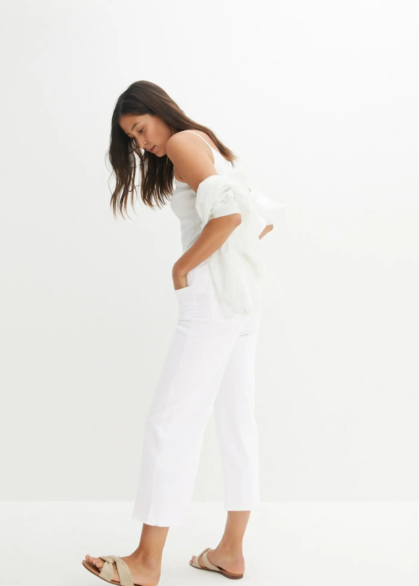 bonprix bonprix Vaqueros capri de corte ancho Sarga blanca