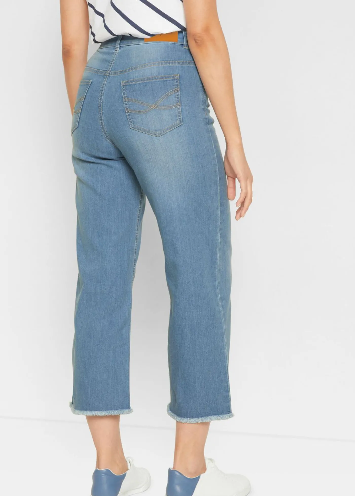 bonprix bonprix Vaqueros capri de corte ancho Denim claro desgastado Online