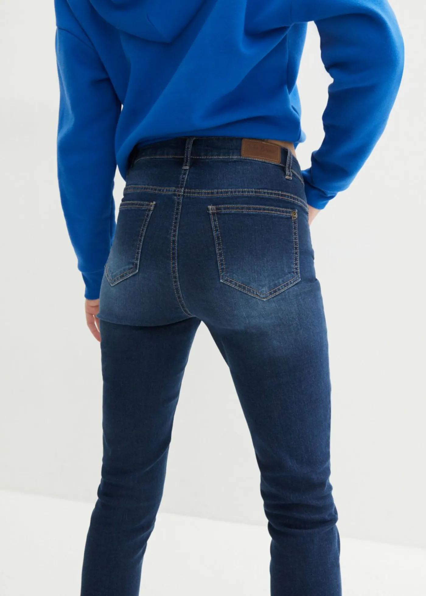 bonprix bonprix Vaqueros capri slim fit ultrasuaves Azul oscuro Clearance