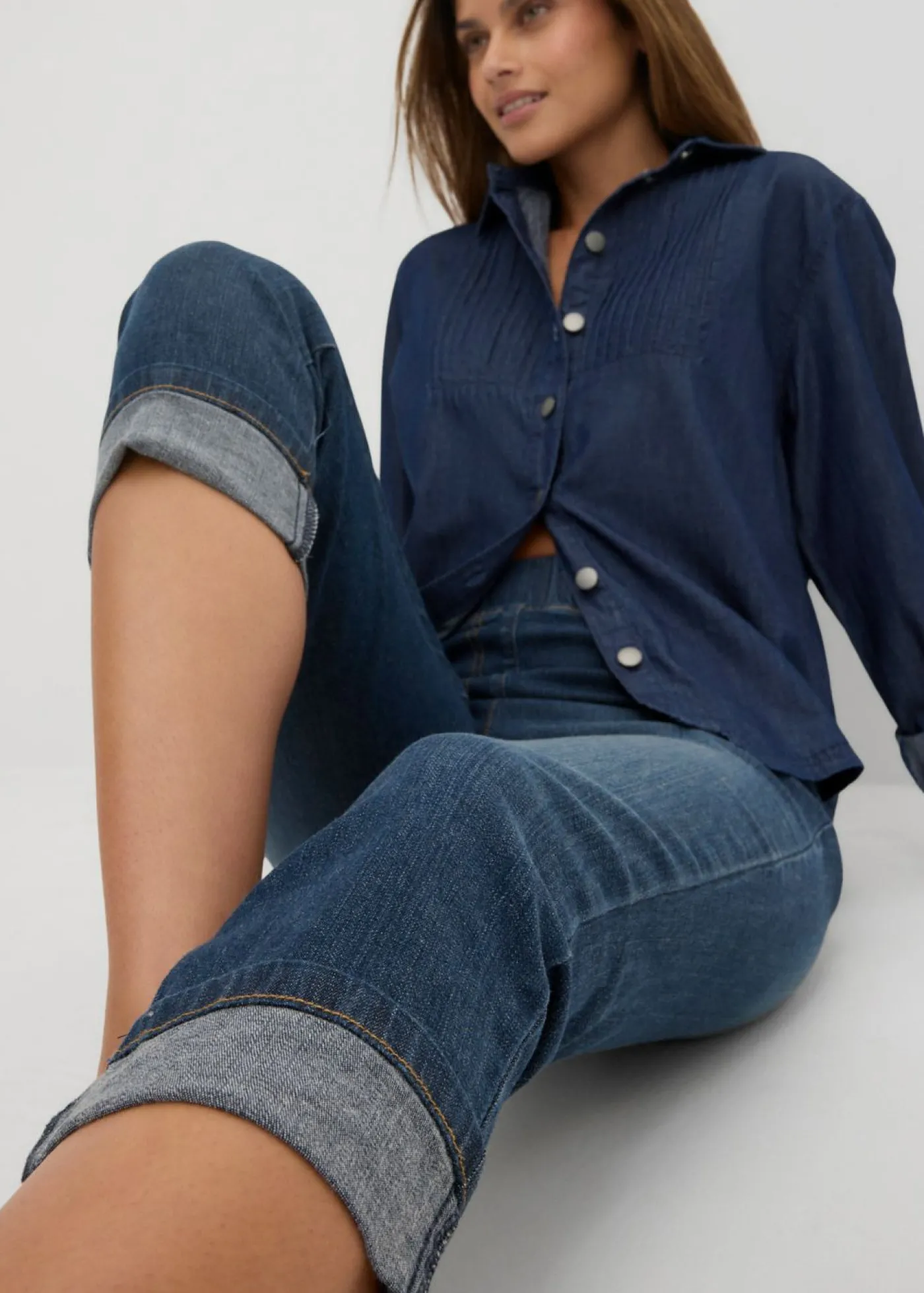 bonprix bonprix Vaqueros de algodón con talle medio y corte slim Azul oscuro vaquero Clearance