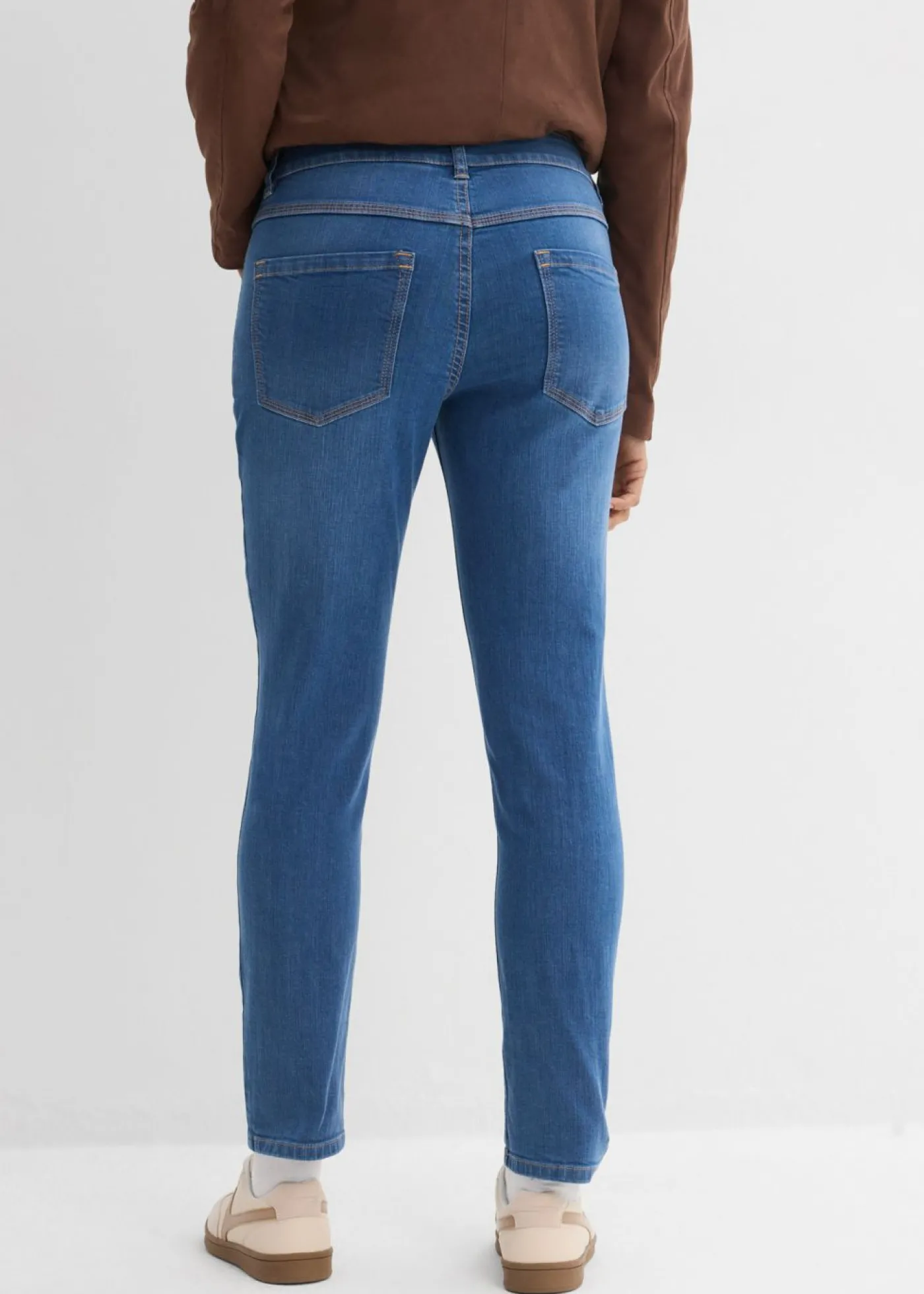 bonprix bonprix Vaqueros de algodón orgánico con corte slim y talle medio Azul piedra usado New