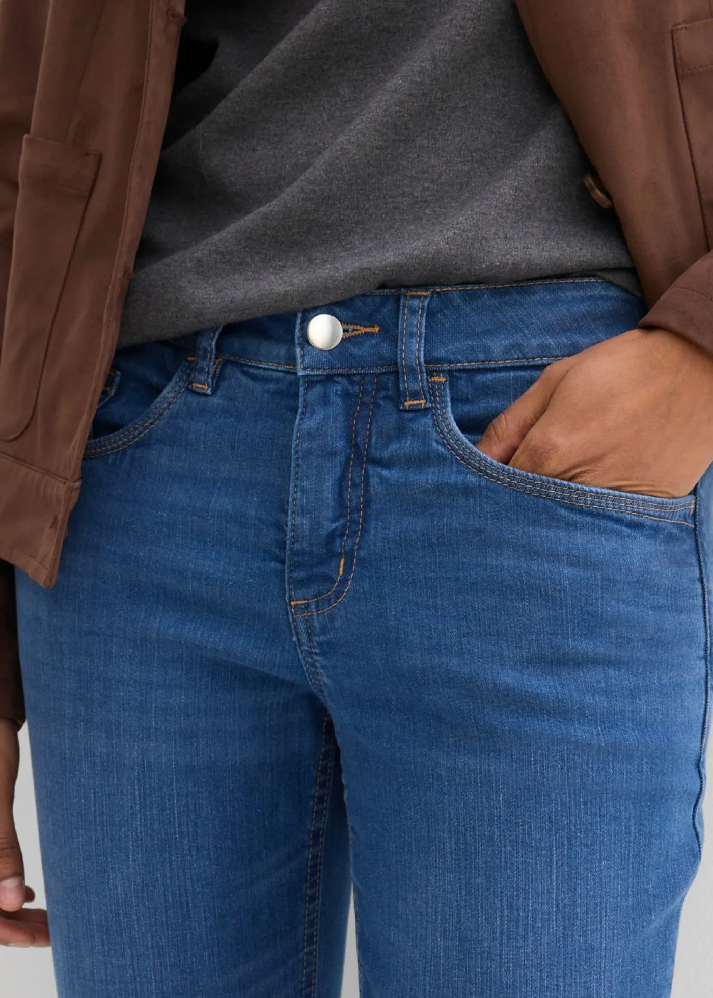 bonprix bonprix Vaqueros de algodón orgánico con corte slim y talle medio Azul piedra usado New