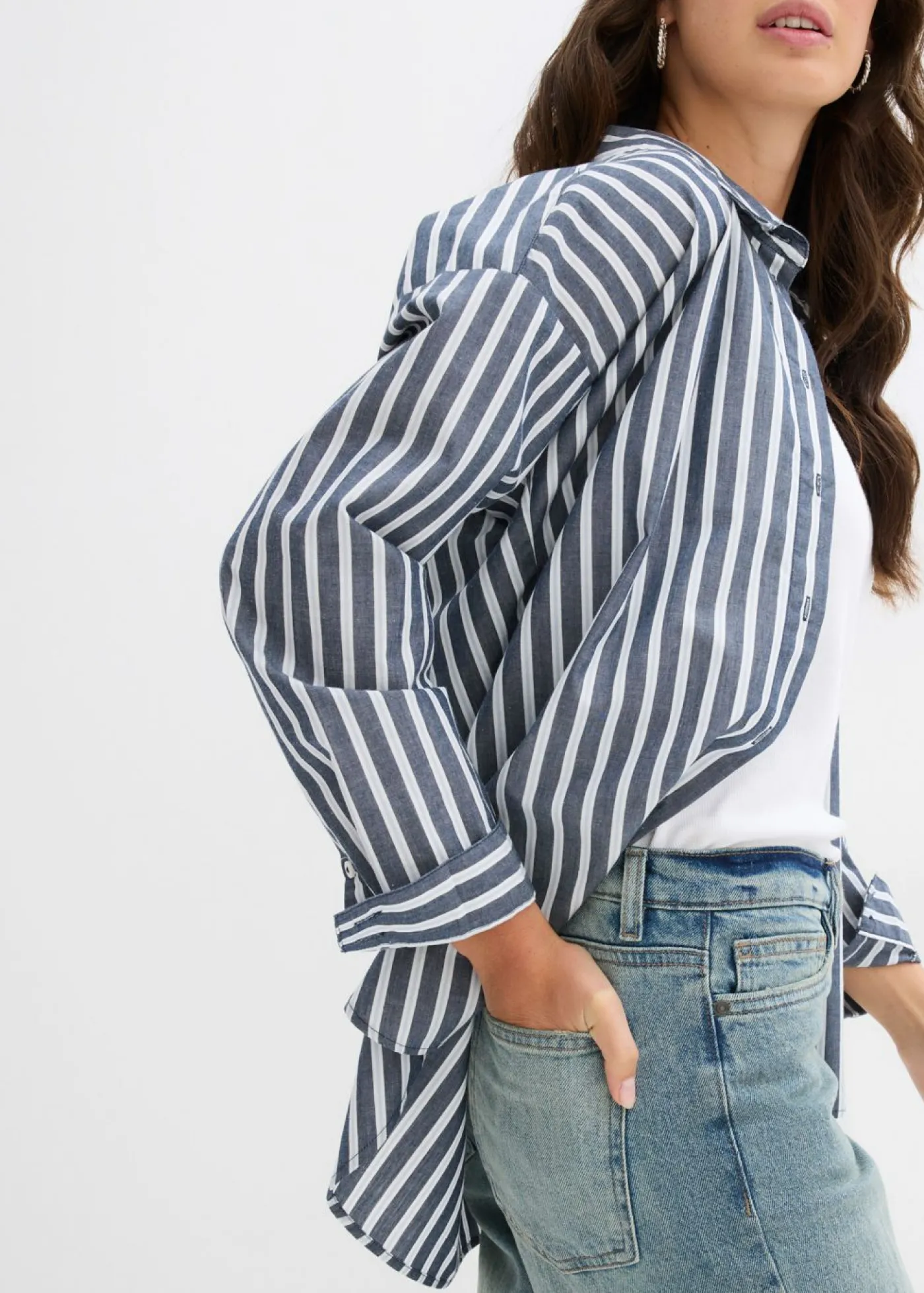 bonprix bonprix Vaqueros de pernera ancha, mid waist denim claro desgastado vintage Clearance