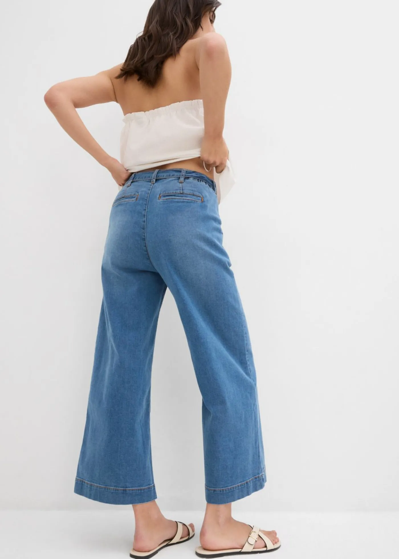 bonprix bonprix Vaqueros de pernera ancha, high waist, cintura cómoda y cropped Denim claro desgastado Clearance