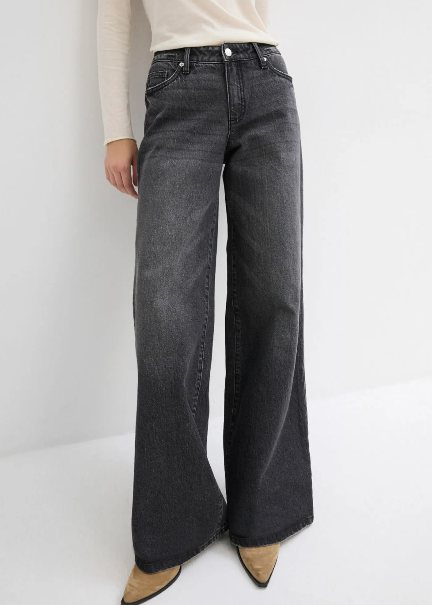 bonprix bonprix Vaqueros de pernera ancha, mid waist, largo completo y low stretch negro denim usado