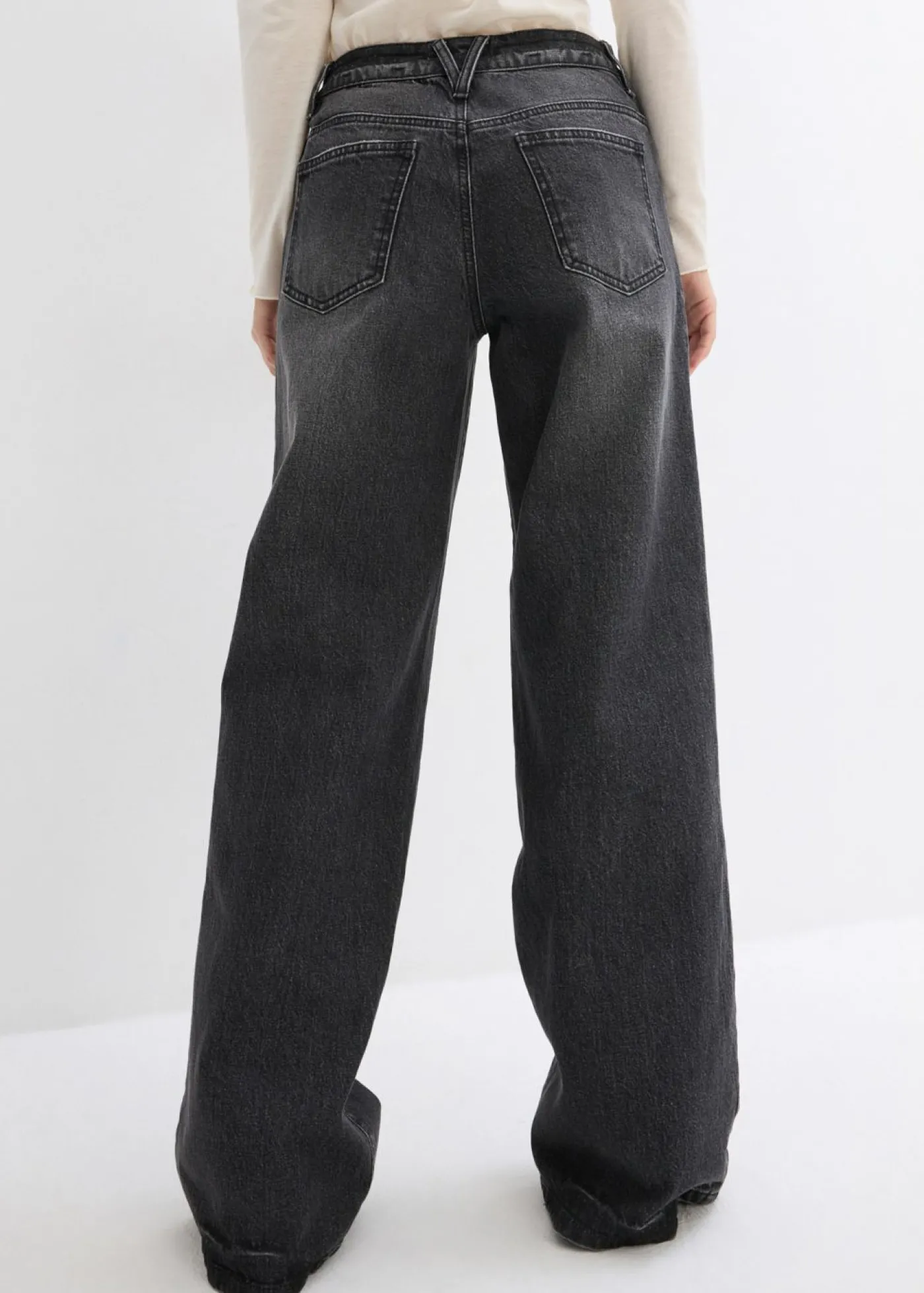 bonprix bonprix Vaqueros de pernera ancha, mid waist, largo completo y low stretch negro denim usado