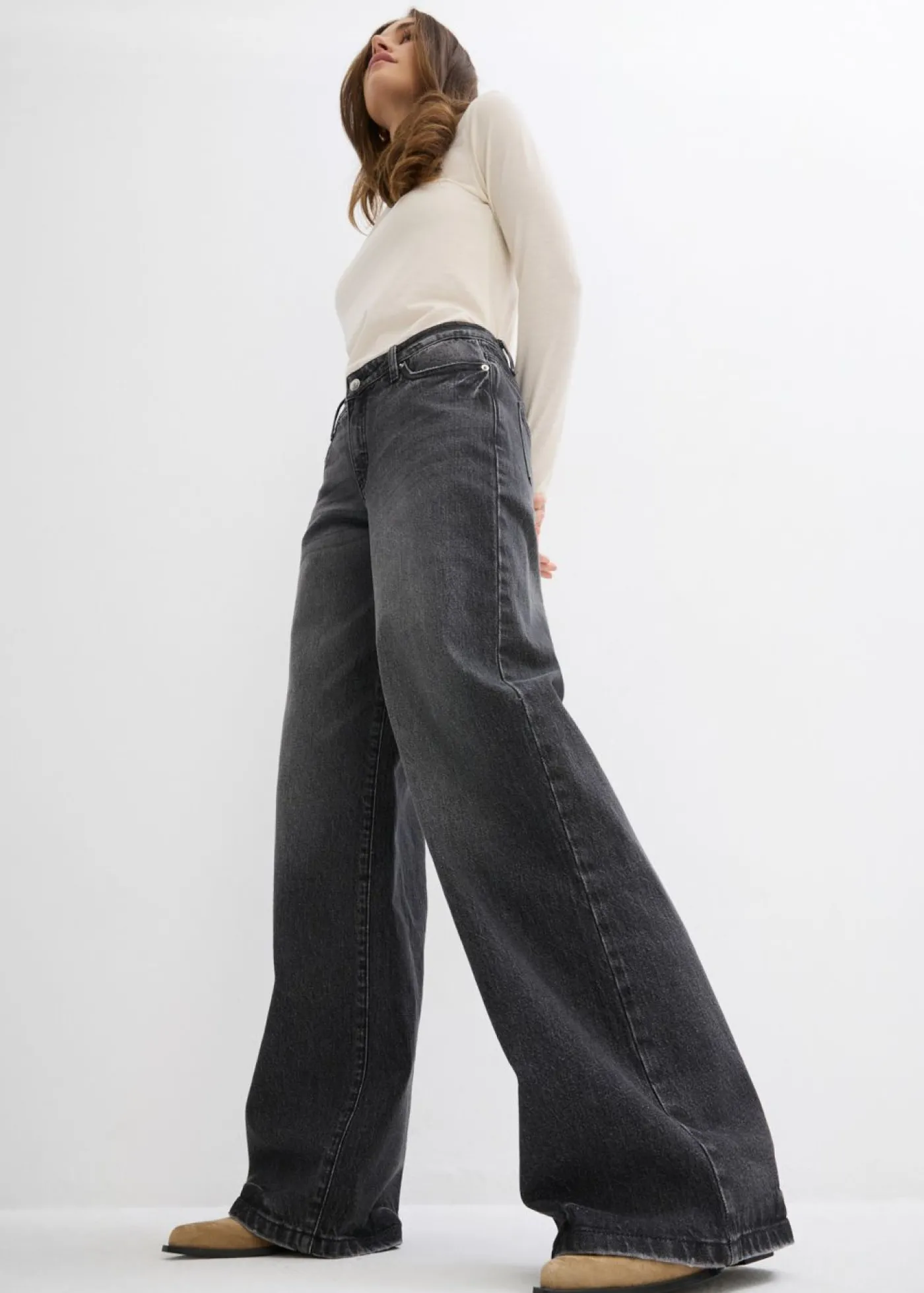 bonprix bonprix Vaqueros de pernera ancha, mid waist, largo completo y low stretch negro denim usado