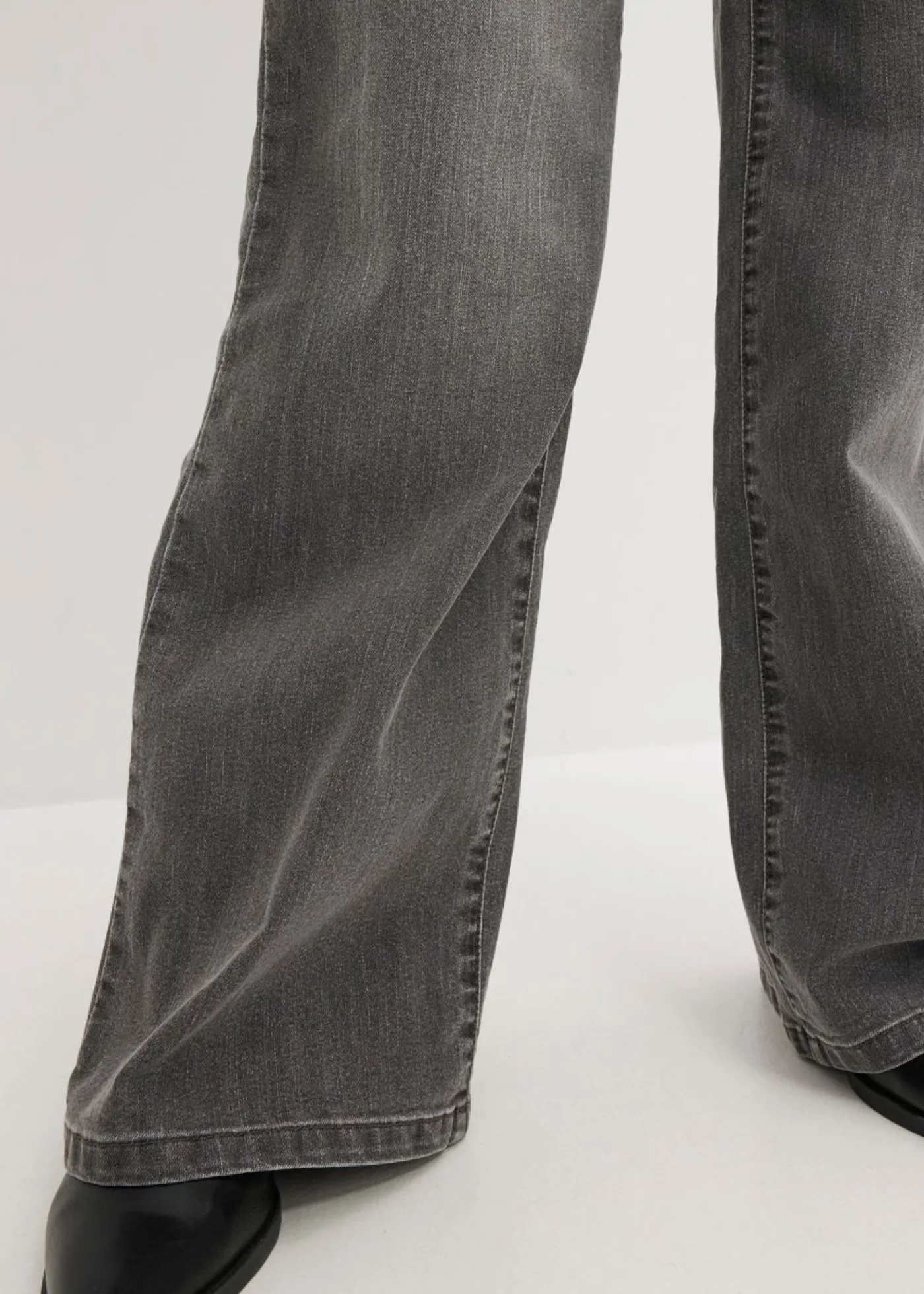 bonprix bonprix Vaqueros de pernera ancha, mid waist, elástico denim gris Best