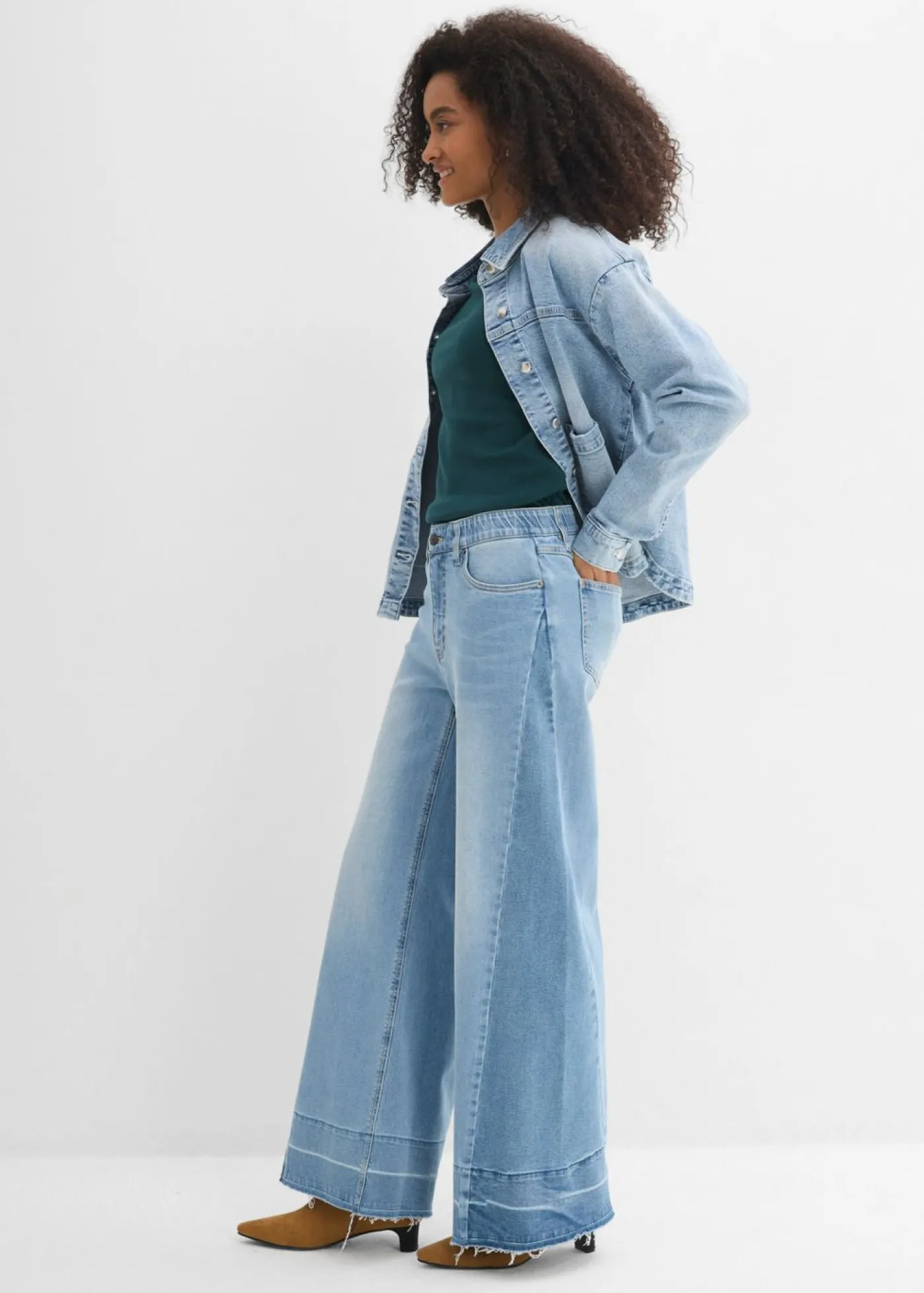 bonprix bonprix Vaqueros de pernera ancha, mid waist azul hielo denim usado New