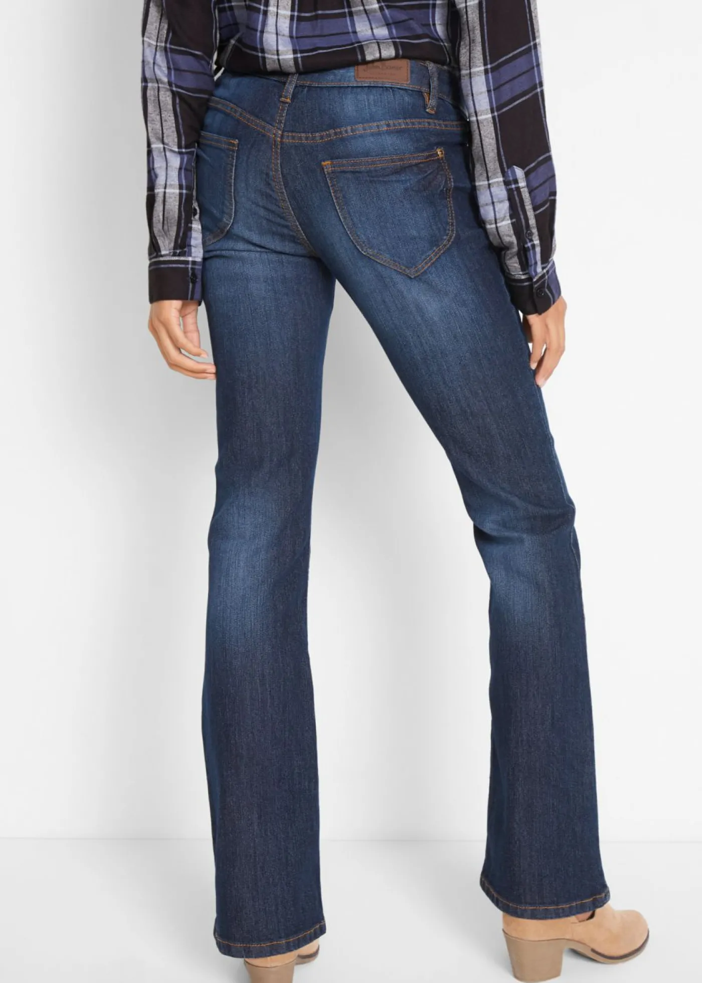 bonprix bonprix Vaqueros elásticos con corte bootcut y talle medio Azul marino desgastado Discount