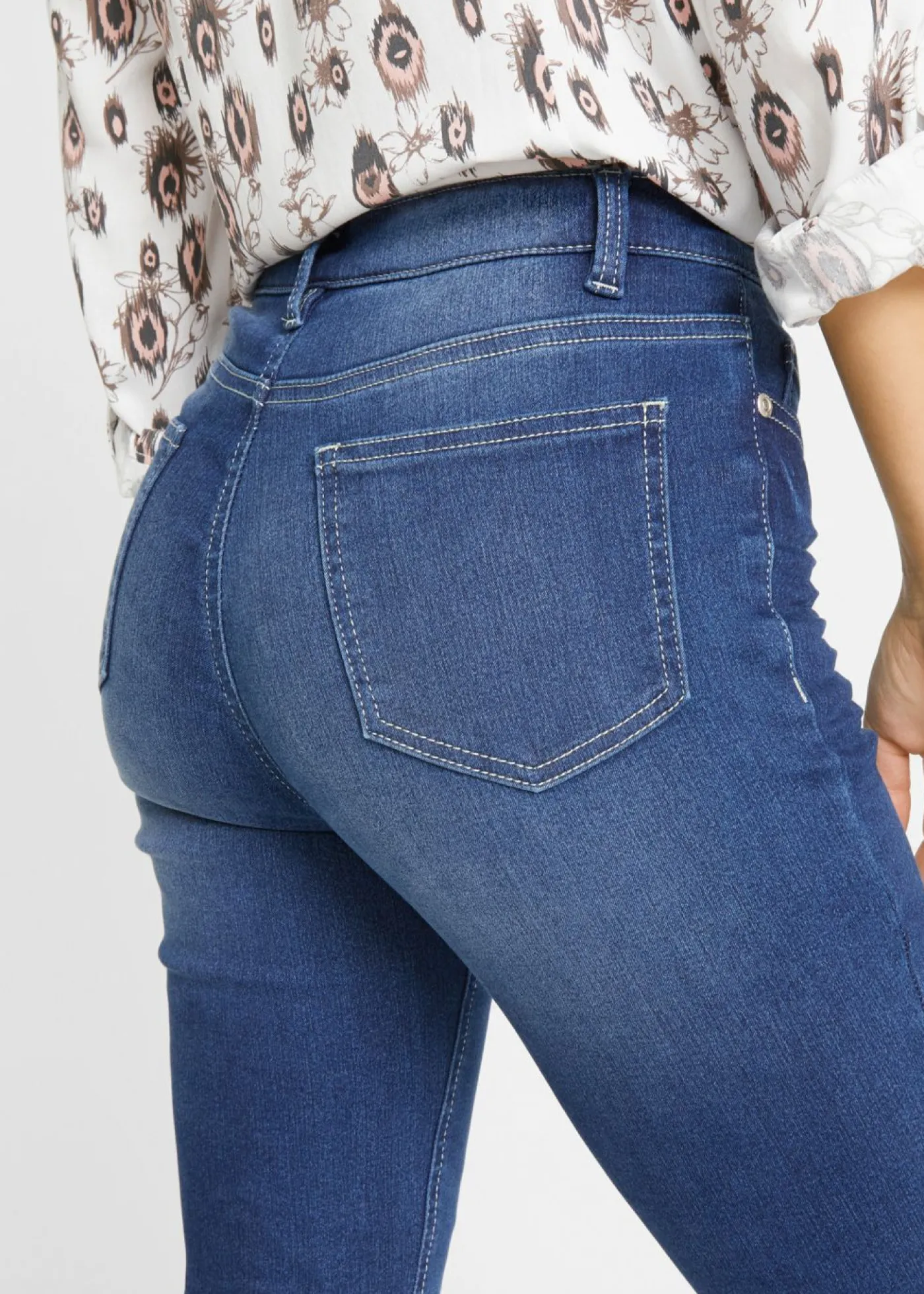 bonprix bonprix Vaqueros elásticos con talle medio y corte slim Denim desgastado New