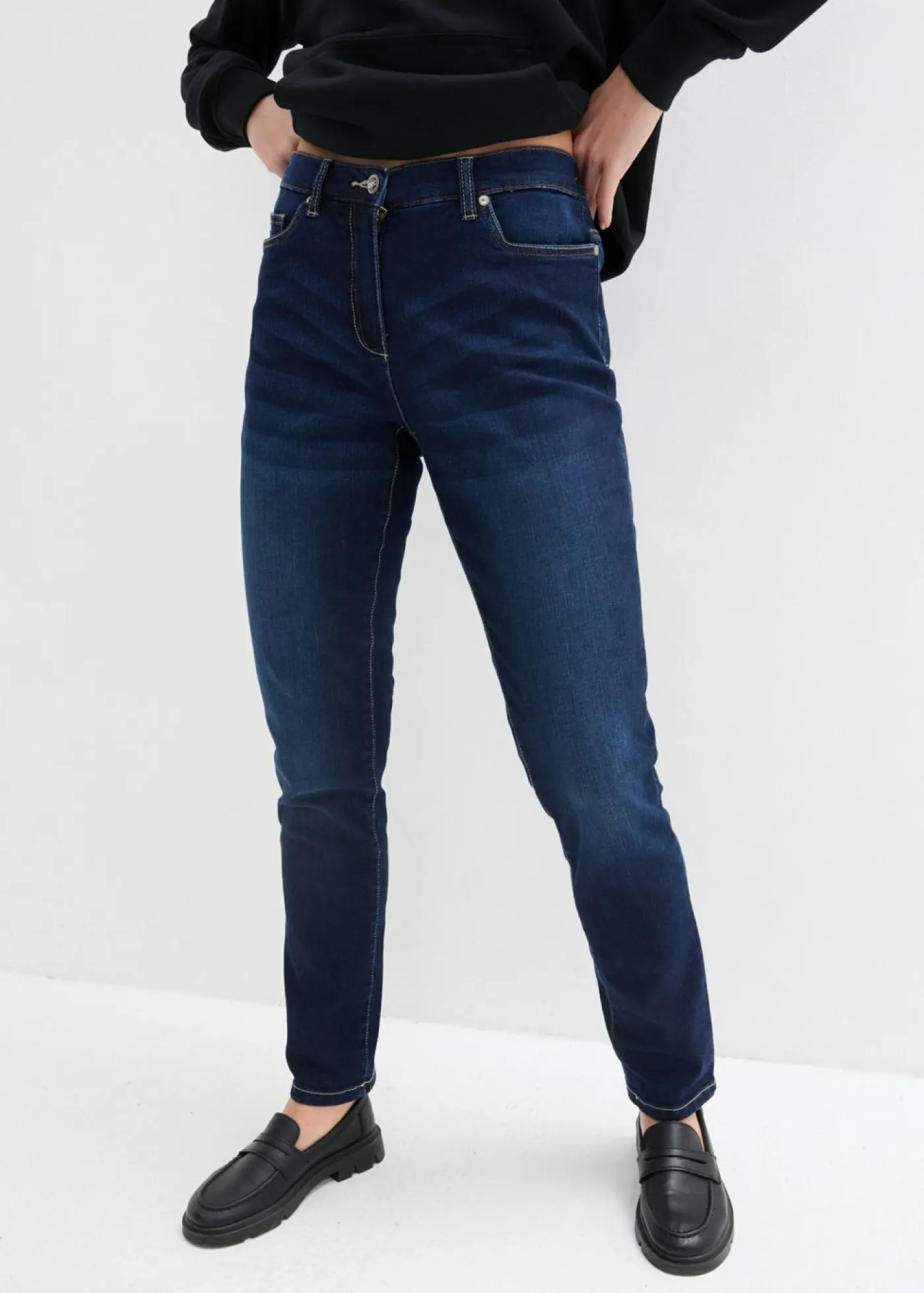 bonprix bonprix Vaqueros elásticos tipo boyfriend, mid waist Azul oscuro denim Outlet