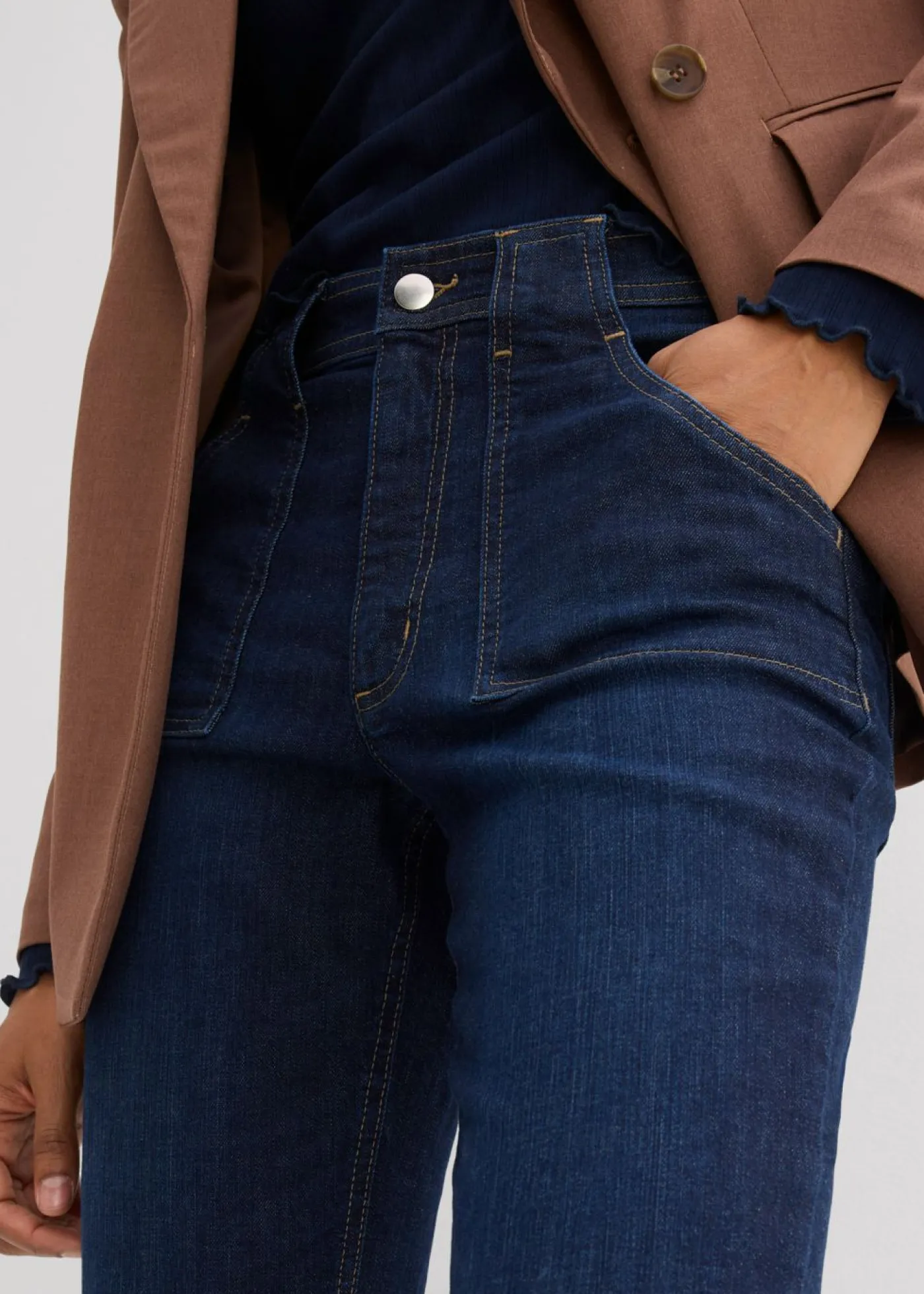 bonprix bonprix Vaqueros flared, high waist de algodón orgánico azul oscuro denim usado Discount