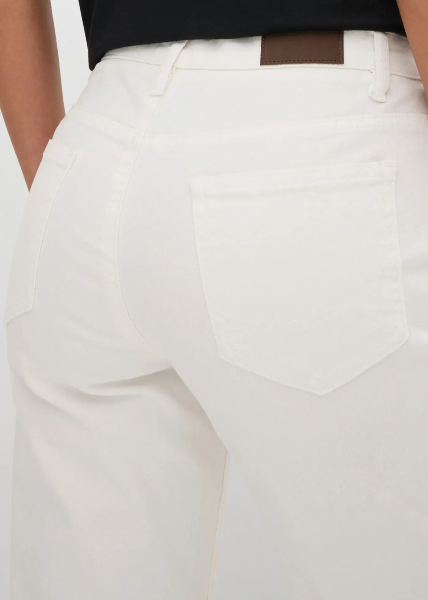 bonprix bonprix Vaqueros largos con corte mom y talle medio Blanco Best