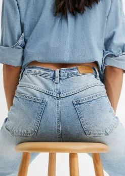 bonprix bonprix Vaqueros mom, high waist, low stretch, cropped azul hielo denim usado New