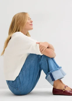 bonprix bonprix Vaqueros rectos con corte holgado, talle medio y largo completo azul claro denim Online