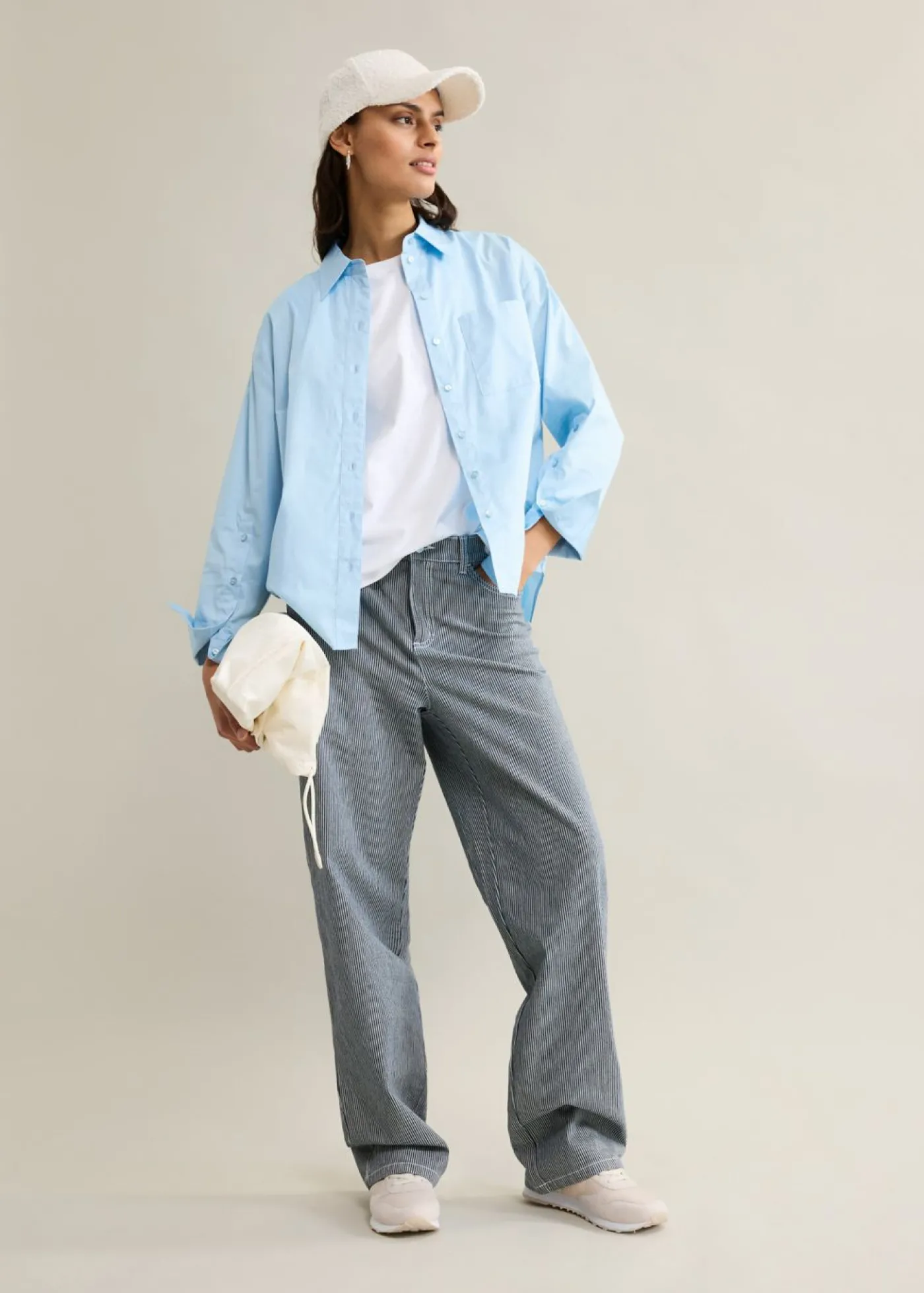 bonprix bonprix Vaqueros rectos con corte holgado, talle alto y diseño de rayas denim intenso-blanco con rayas Sale