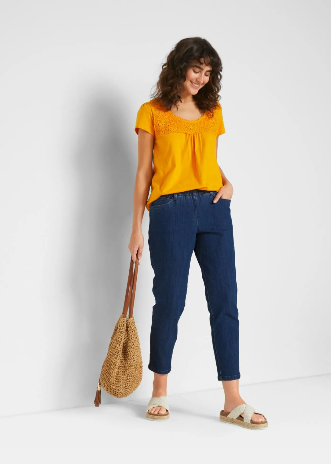 bonprix bonprix Vaqueros rectos de talle medio con cintura cómoda (2 unidades) denim negro Online