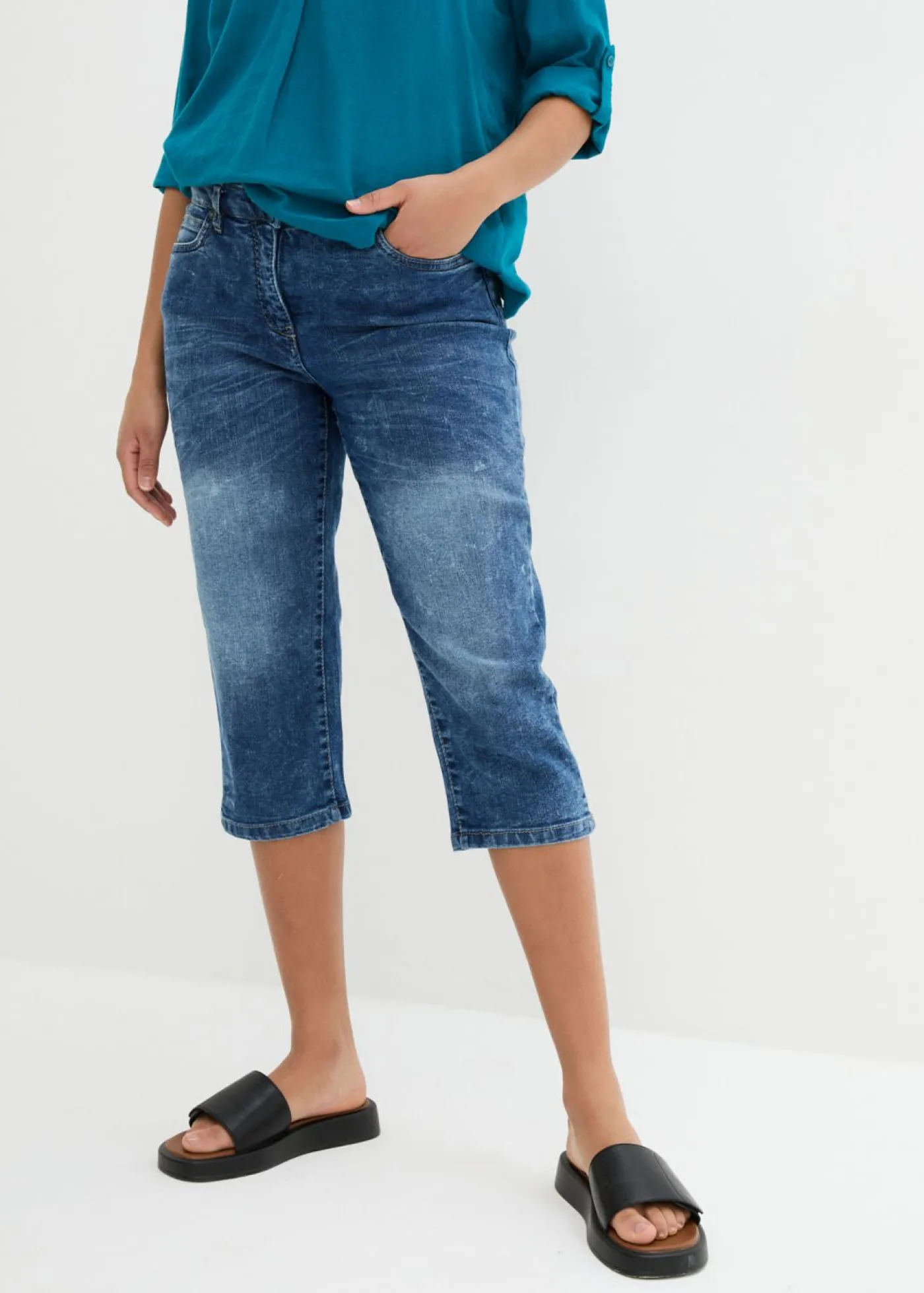 bonprix bonprix Vaqueros rectos elásticos con talle medio Vaquero azul New
