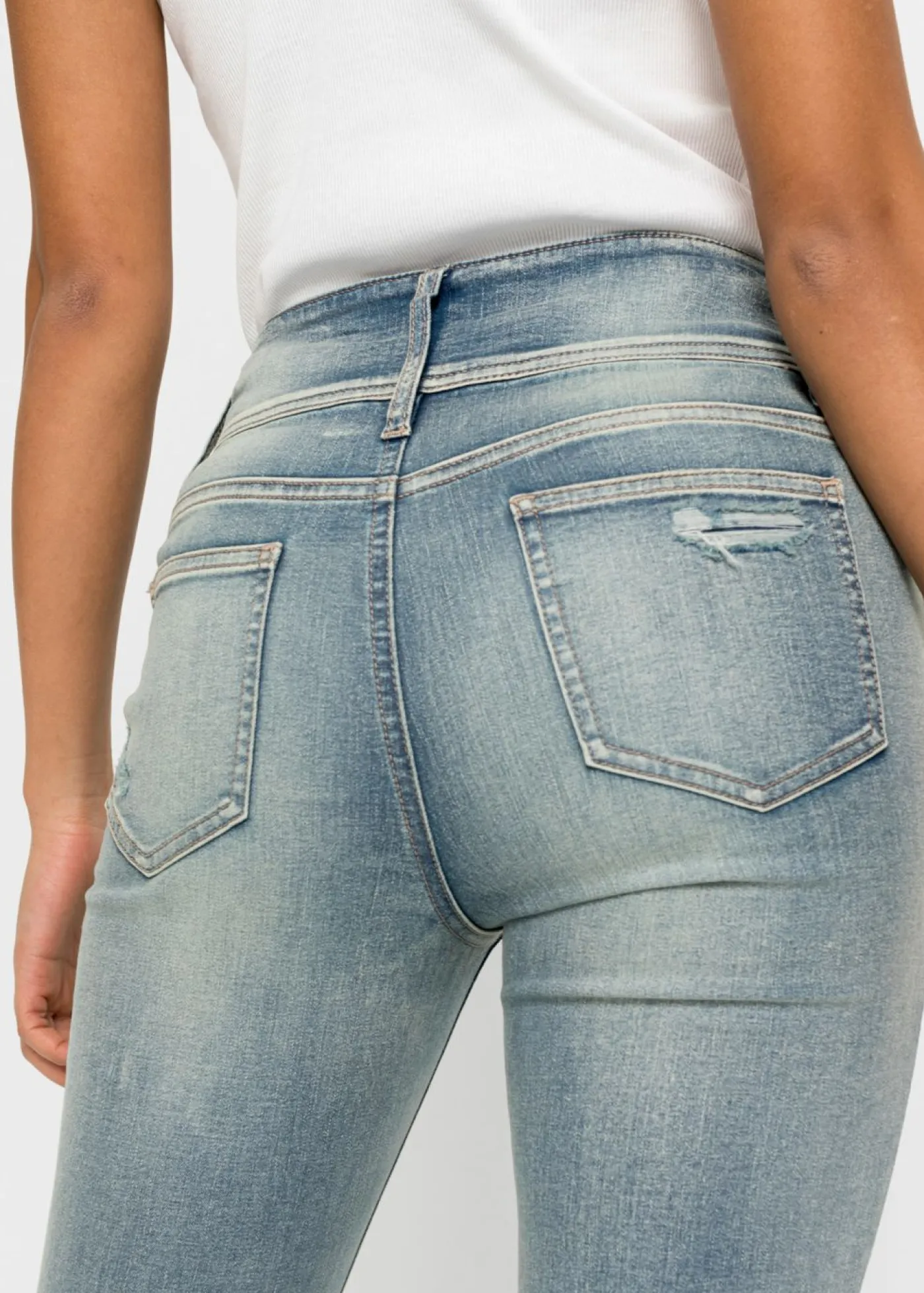 bonprix bonprix Vaqueros skinny, high waist, elásticos Denim claro con intenso desgastado Hot