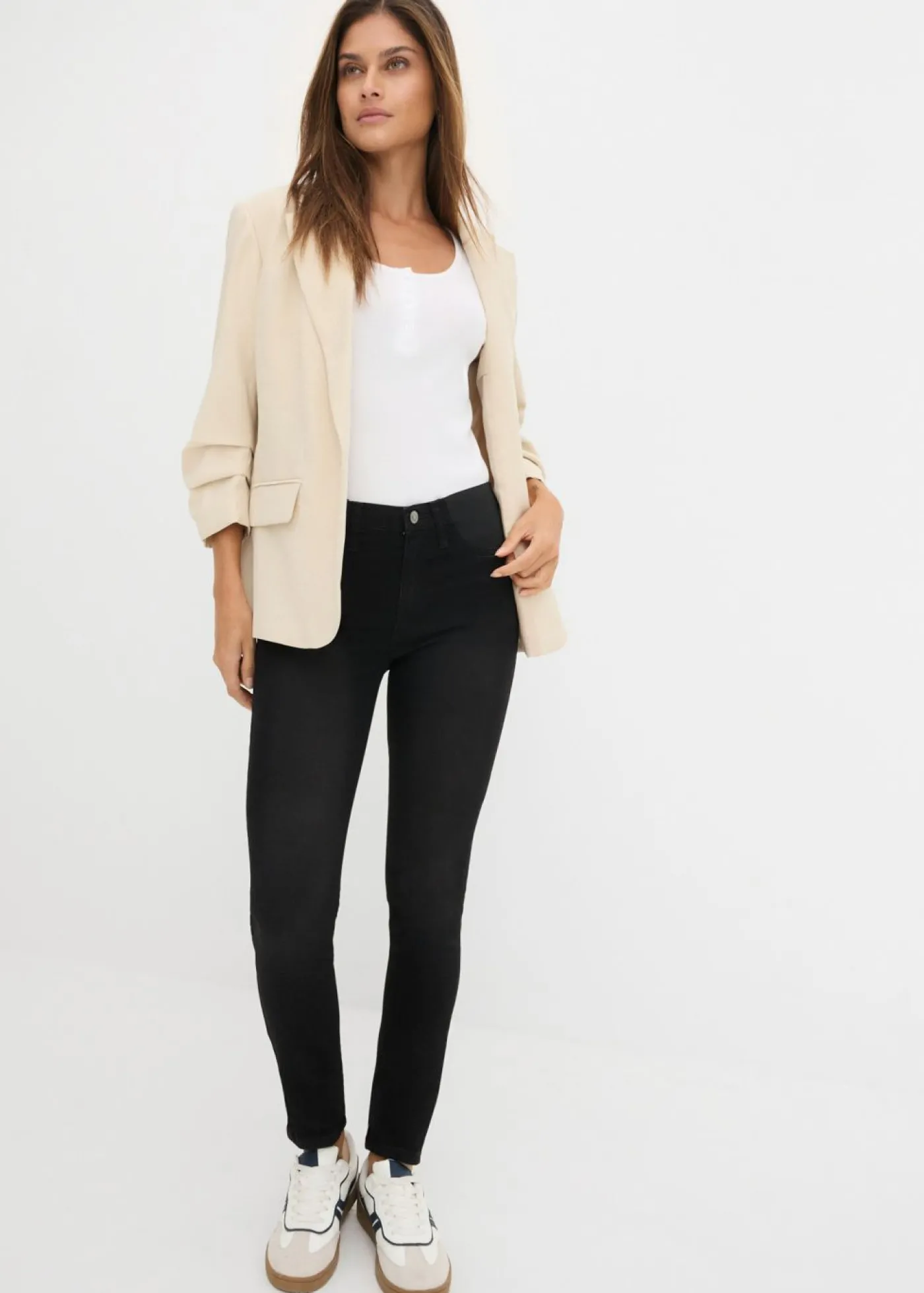 bonprix bonprix Vaqueros skinny, mid waist, elásticos Negro denim Hot