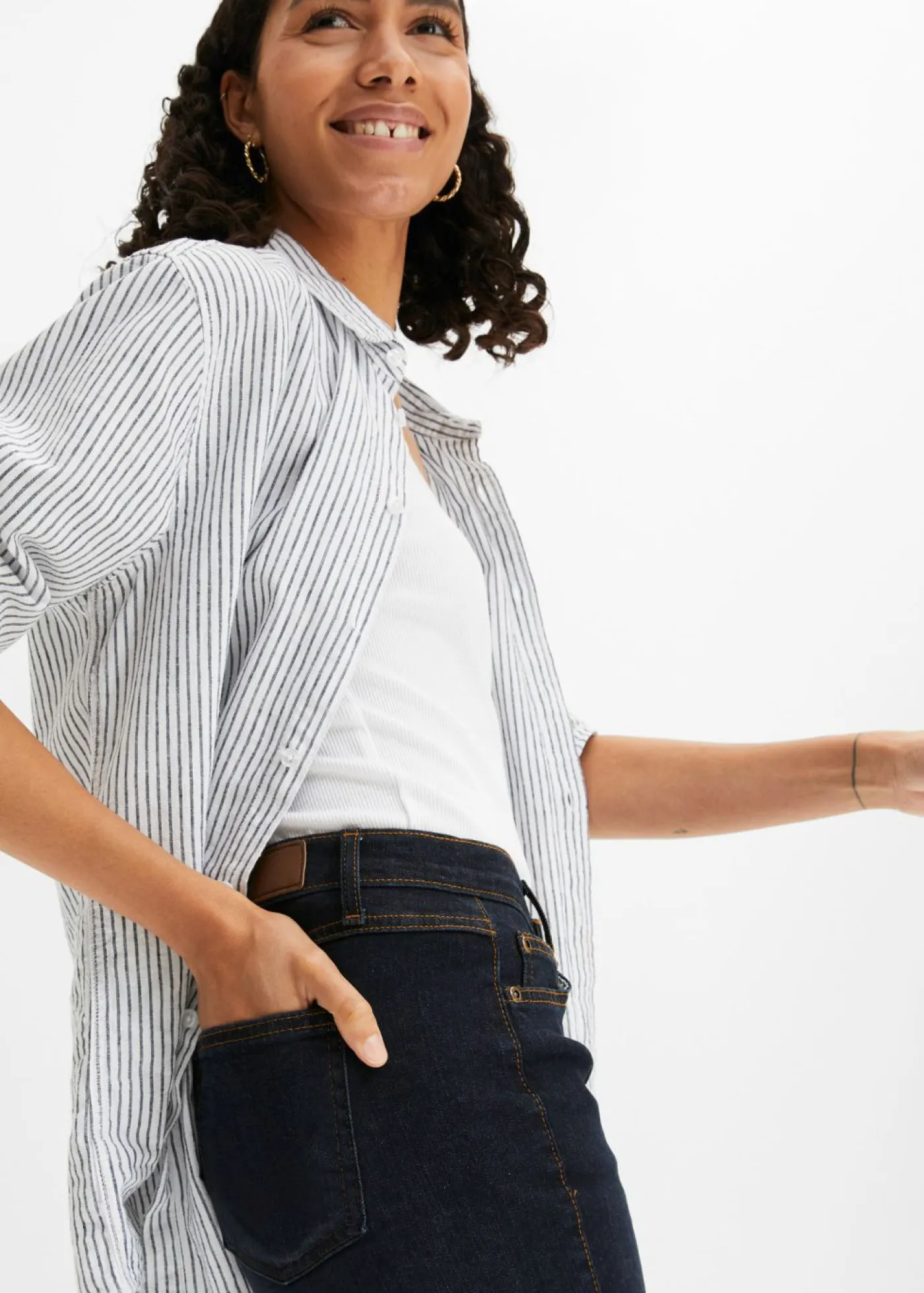 bonprix bonprix Vaqueros straight, mid waist, elásticos Azul marino desgastado Online